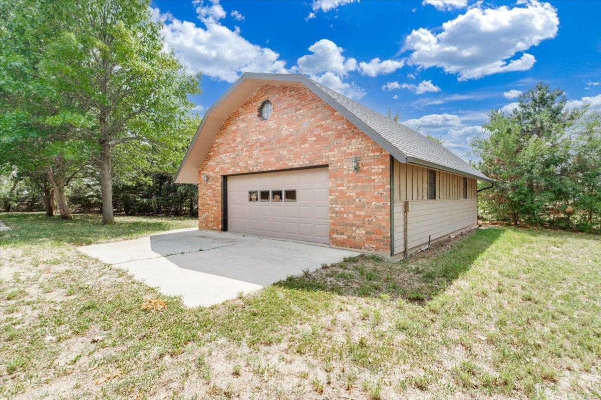 321 Chisholm Rd Property Photo 34