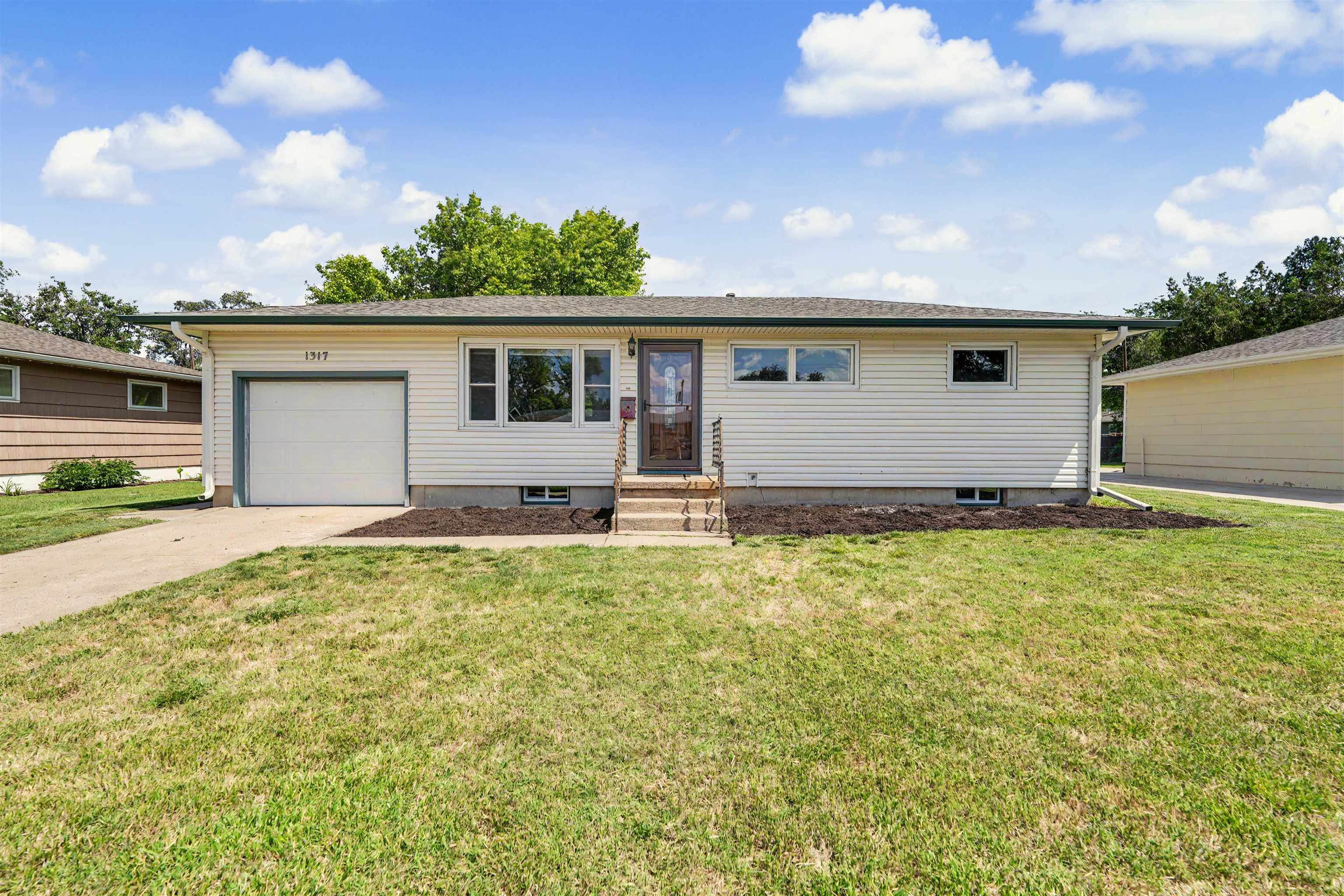 1317 Indian Rock Ln. Property Photo 1