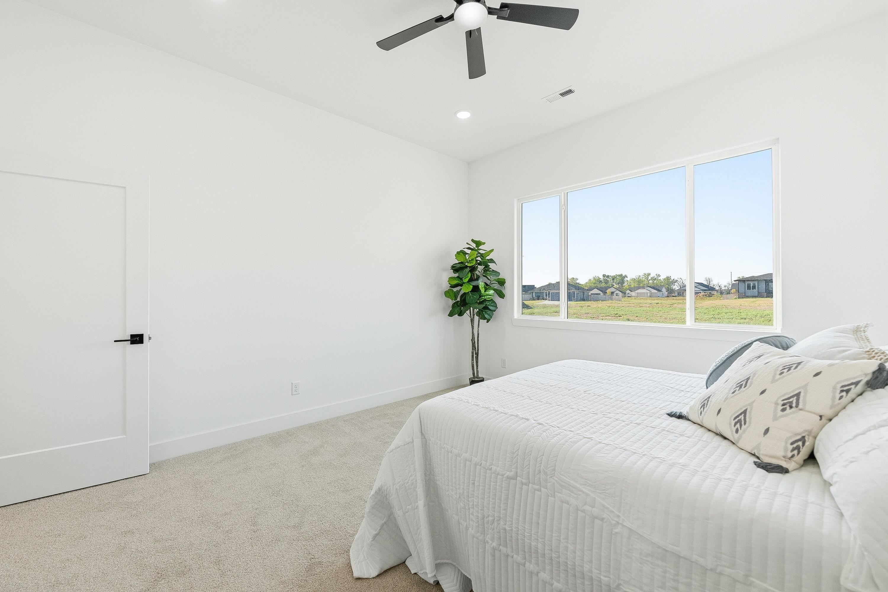 5503 N Toben Ct Property Photo 15