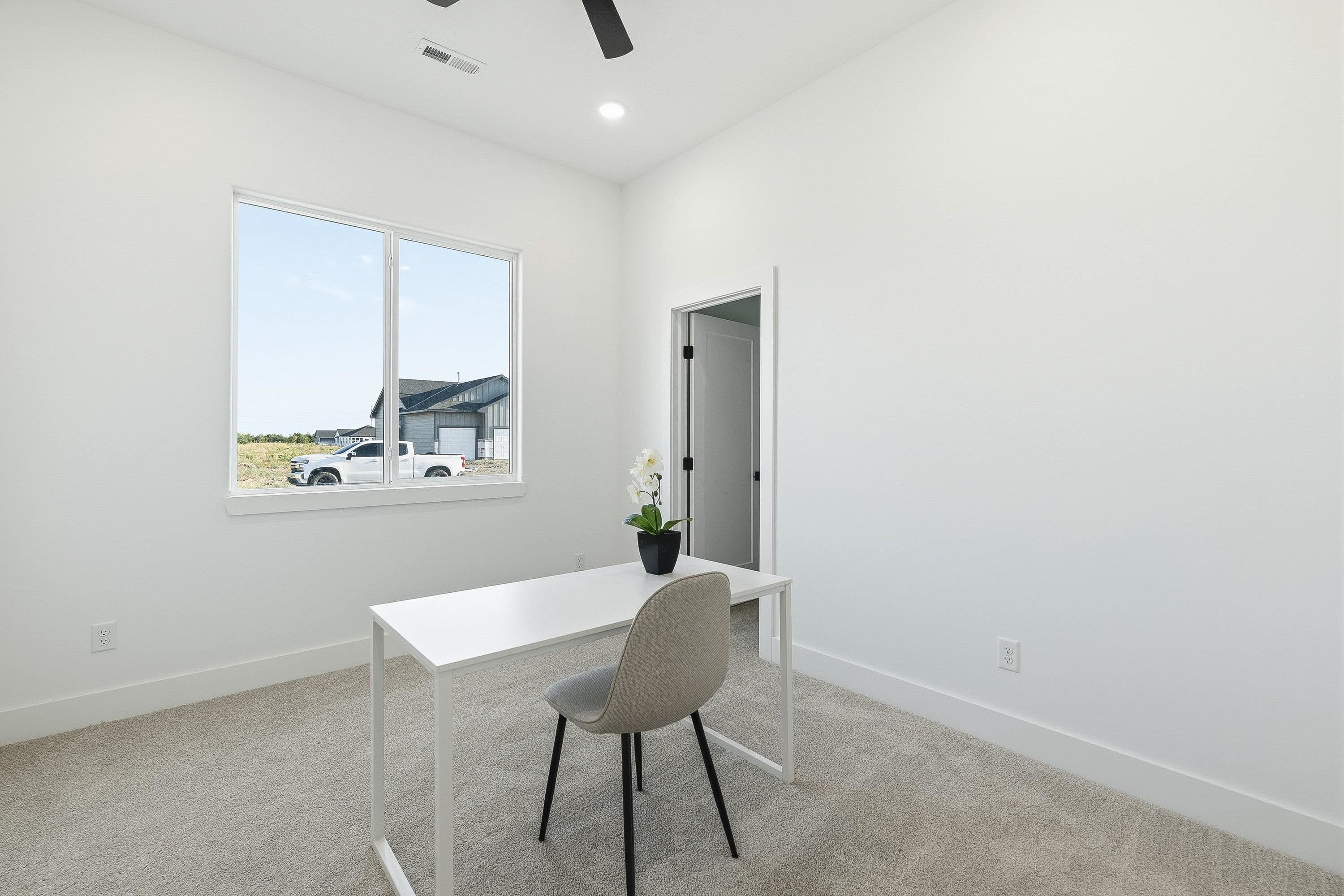5503 N Toben Ct Property Photo 20