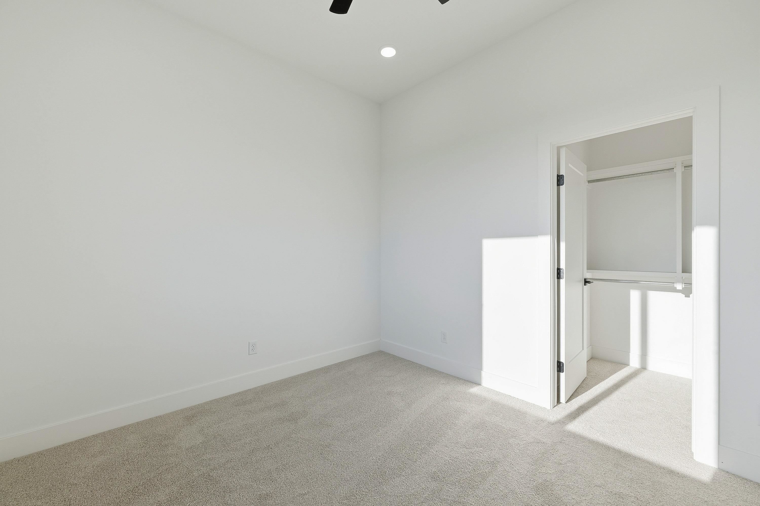 5503 N Toben Ct Property Photo 24
