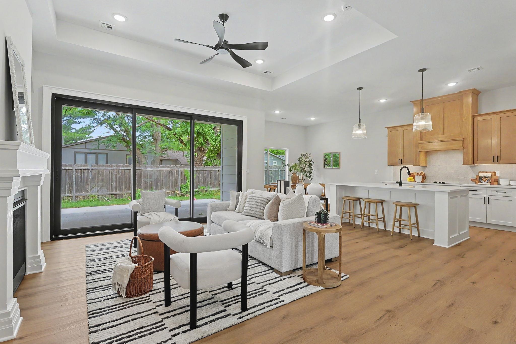 110 S Byron Property Photo 3