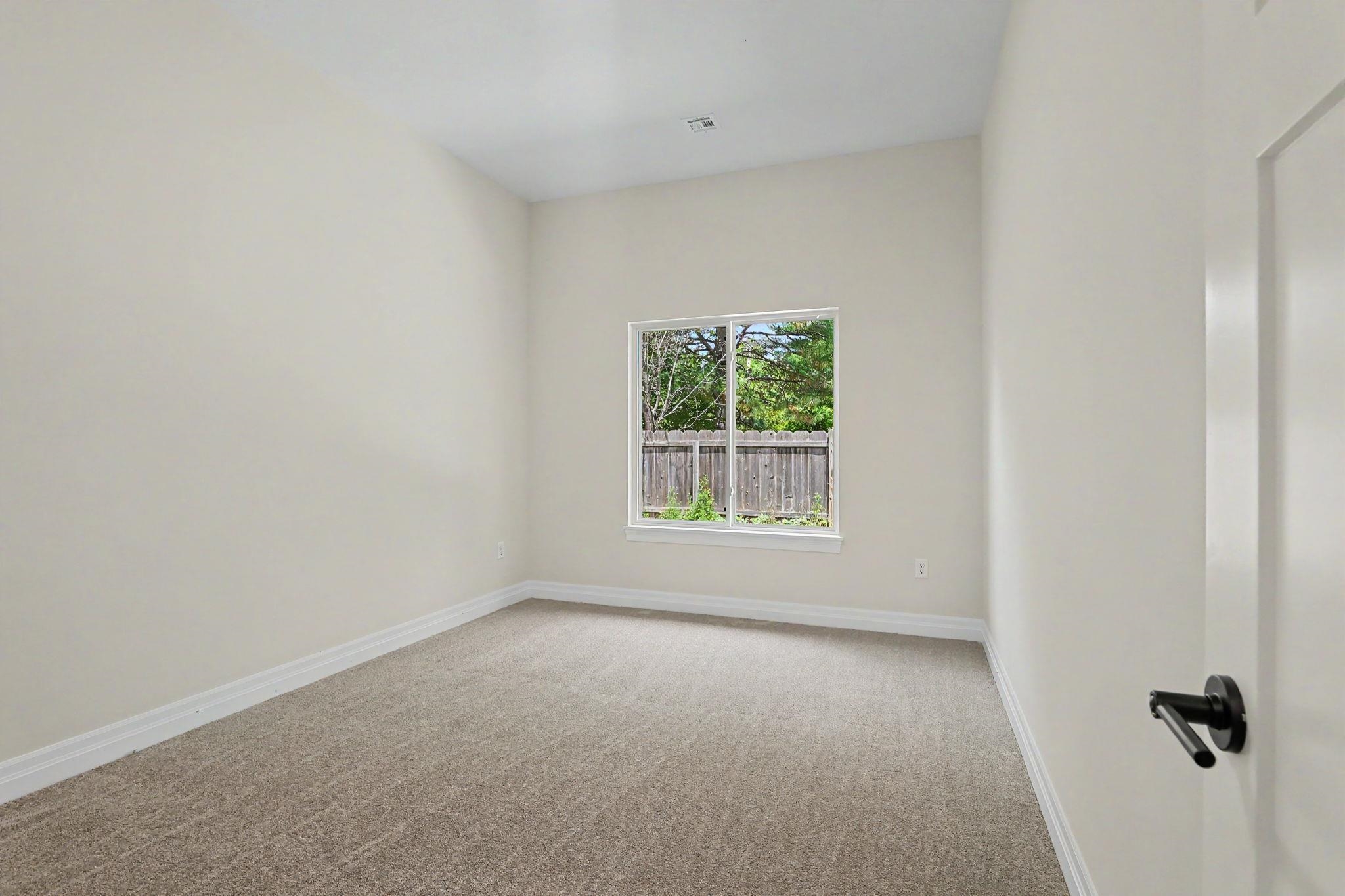 110 S Byron Property Photo 27