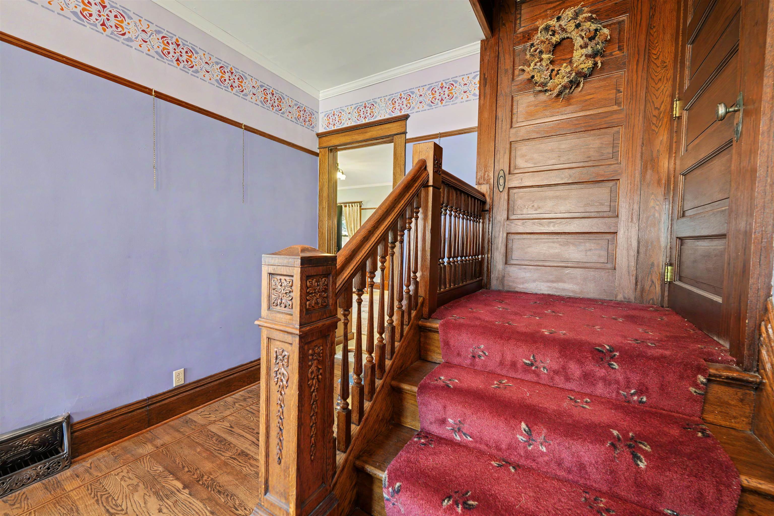 116 E Mill St. Property Photo 5