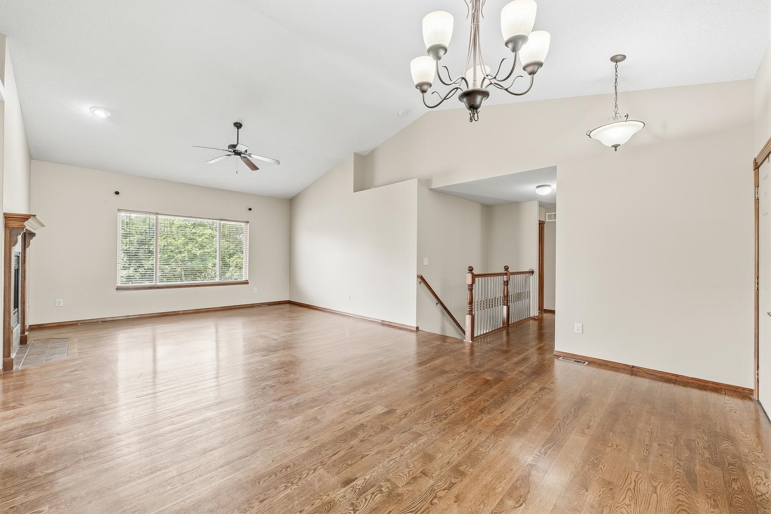 921 S Glenmoor Property Photo 6