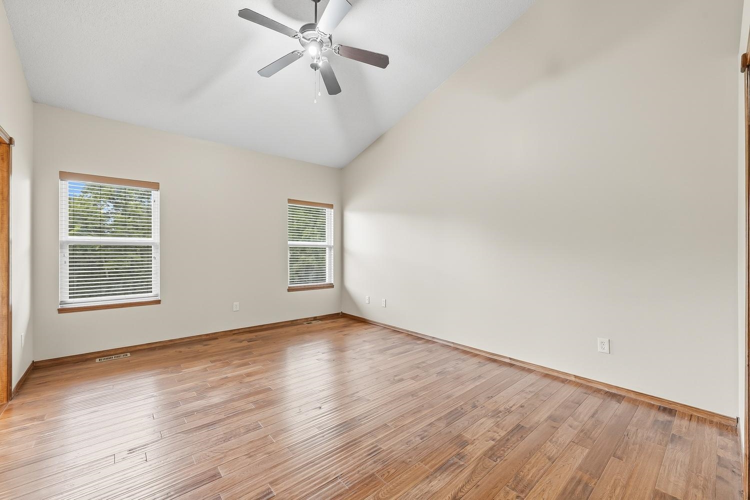921 S Glenmoor Property Photo 11