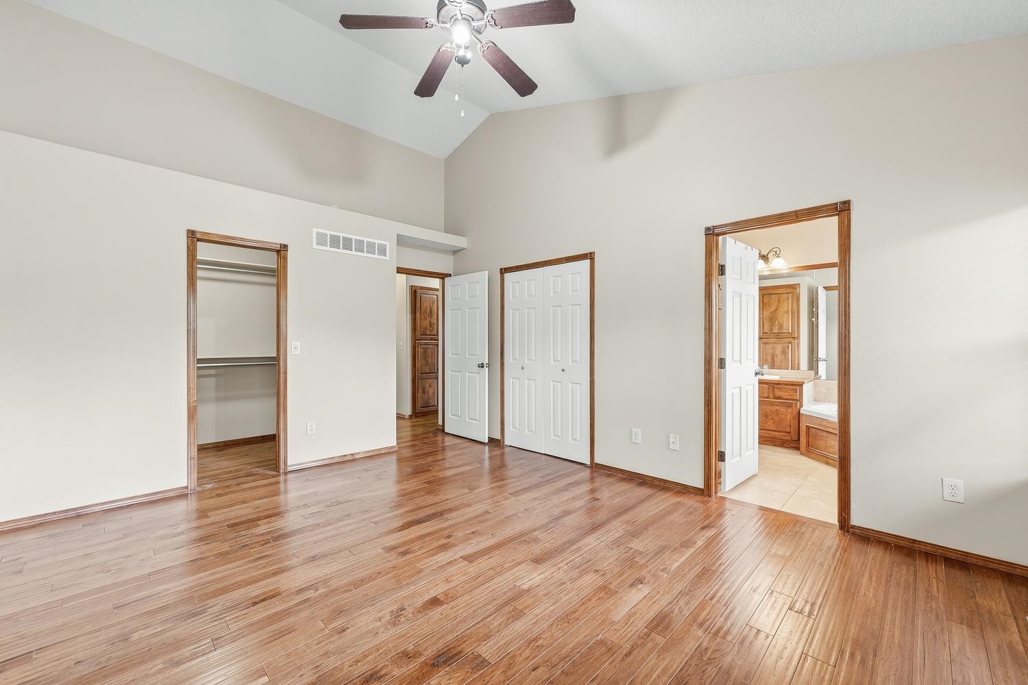 921 S Glenmoor Property Photo 13