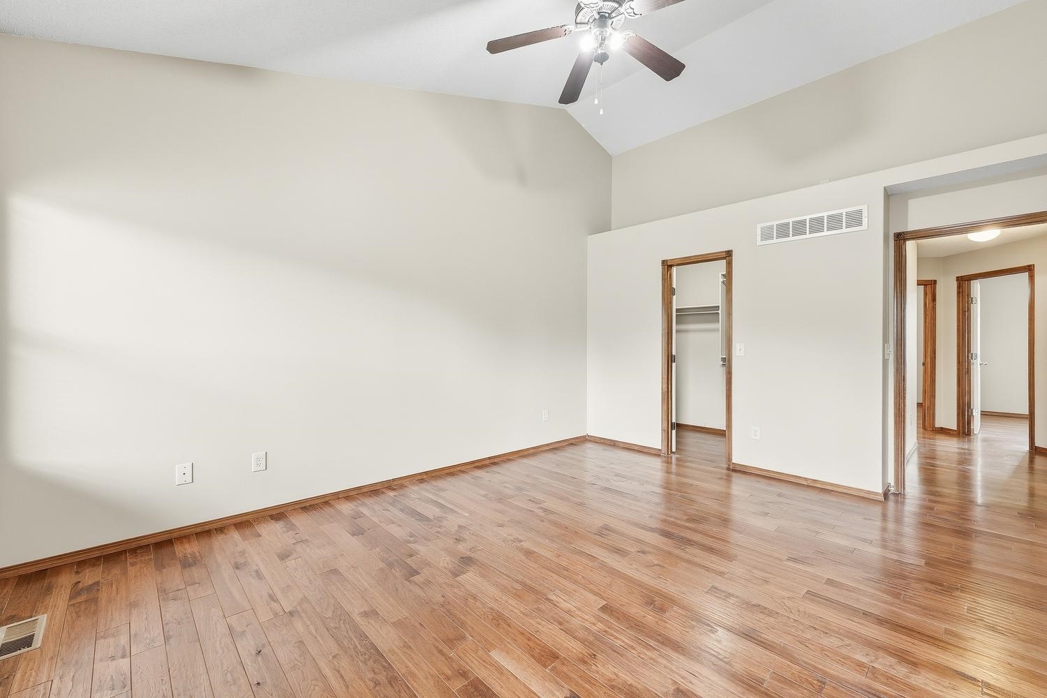 921 S Glenmoor Property Photo 14