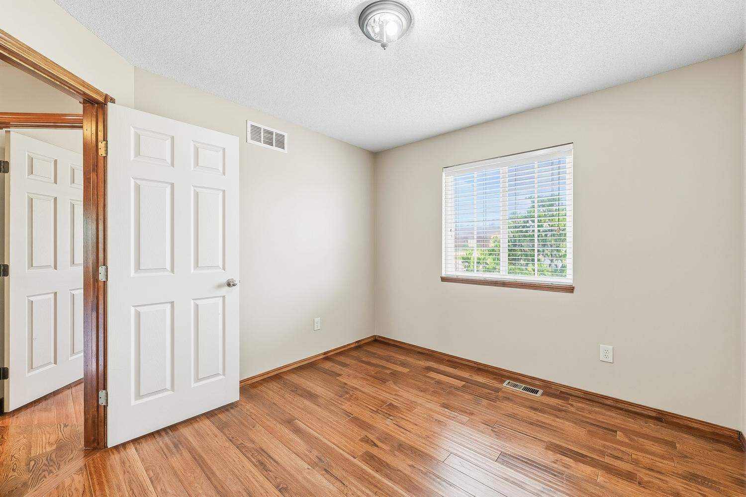 921 S Glenmoor Property Photo 19