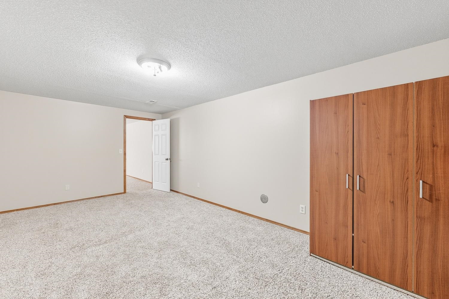921 S Glenmoor Property Photo 30