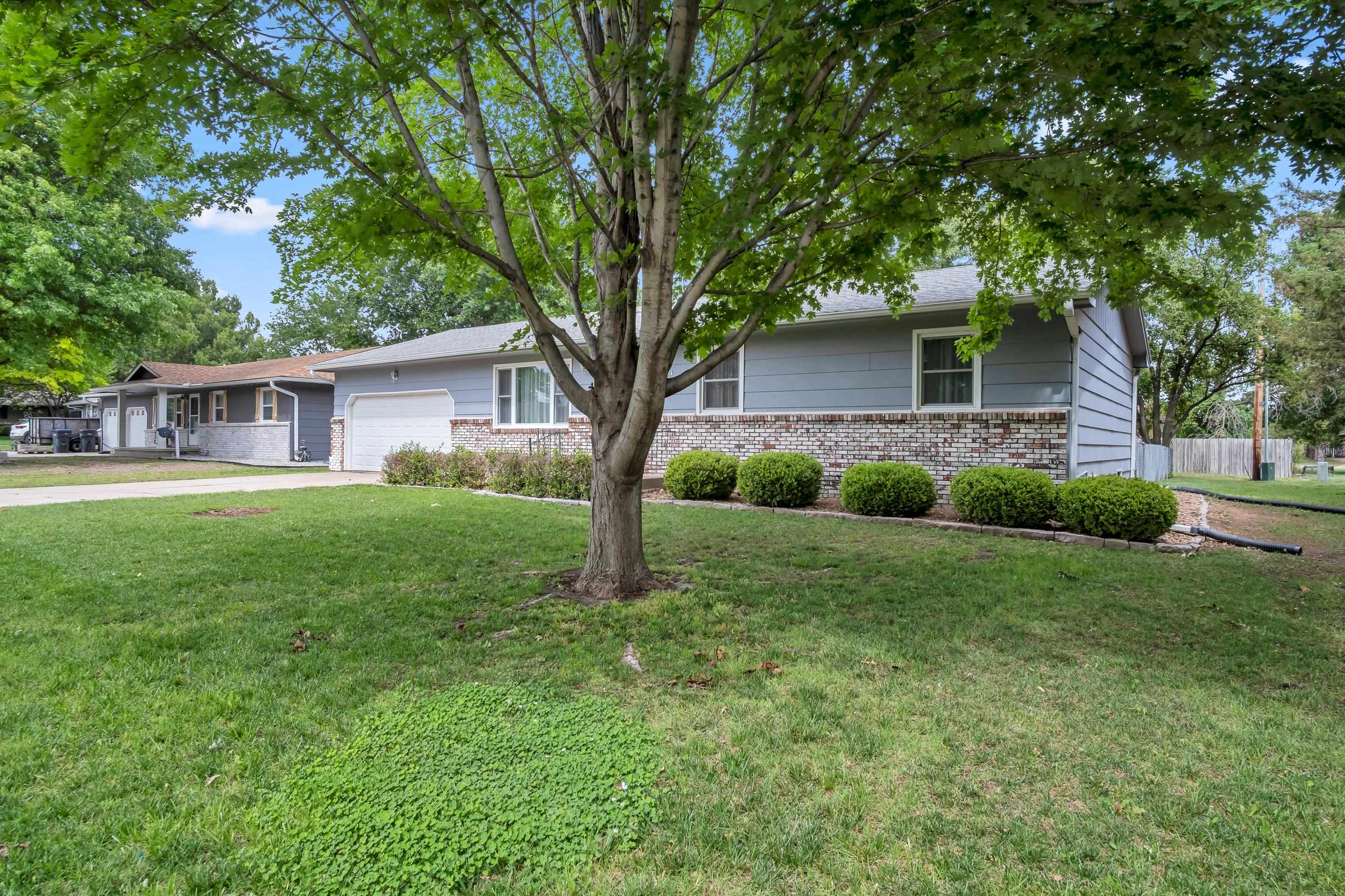 1604 Grandview Ct Property Photo 4