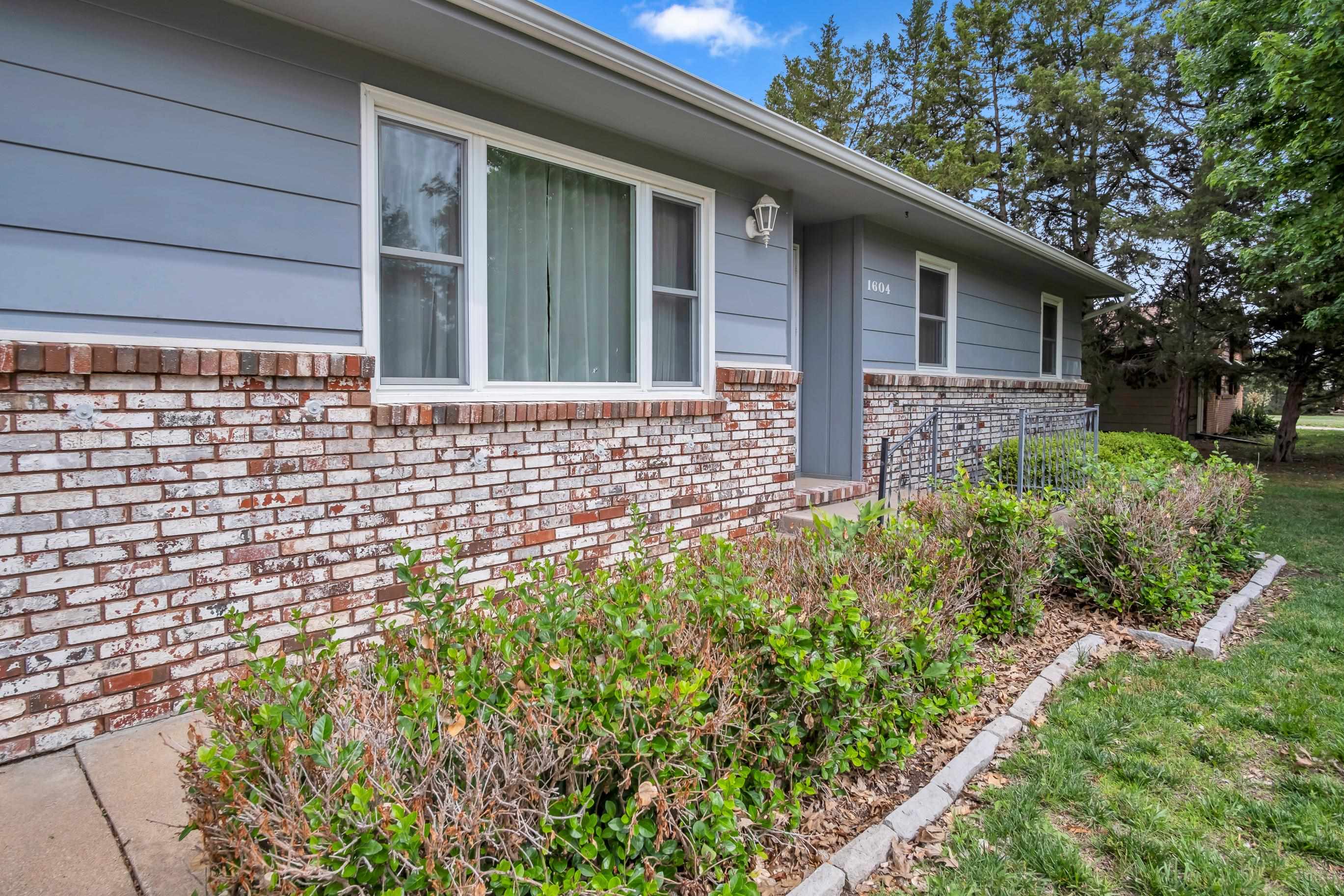 1604 Grandview Ct Property Photo 5