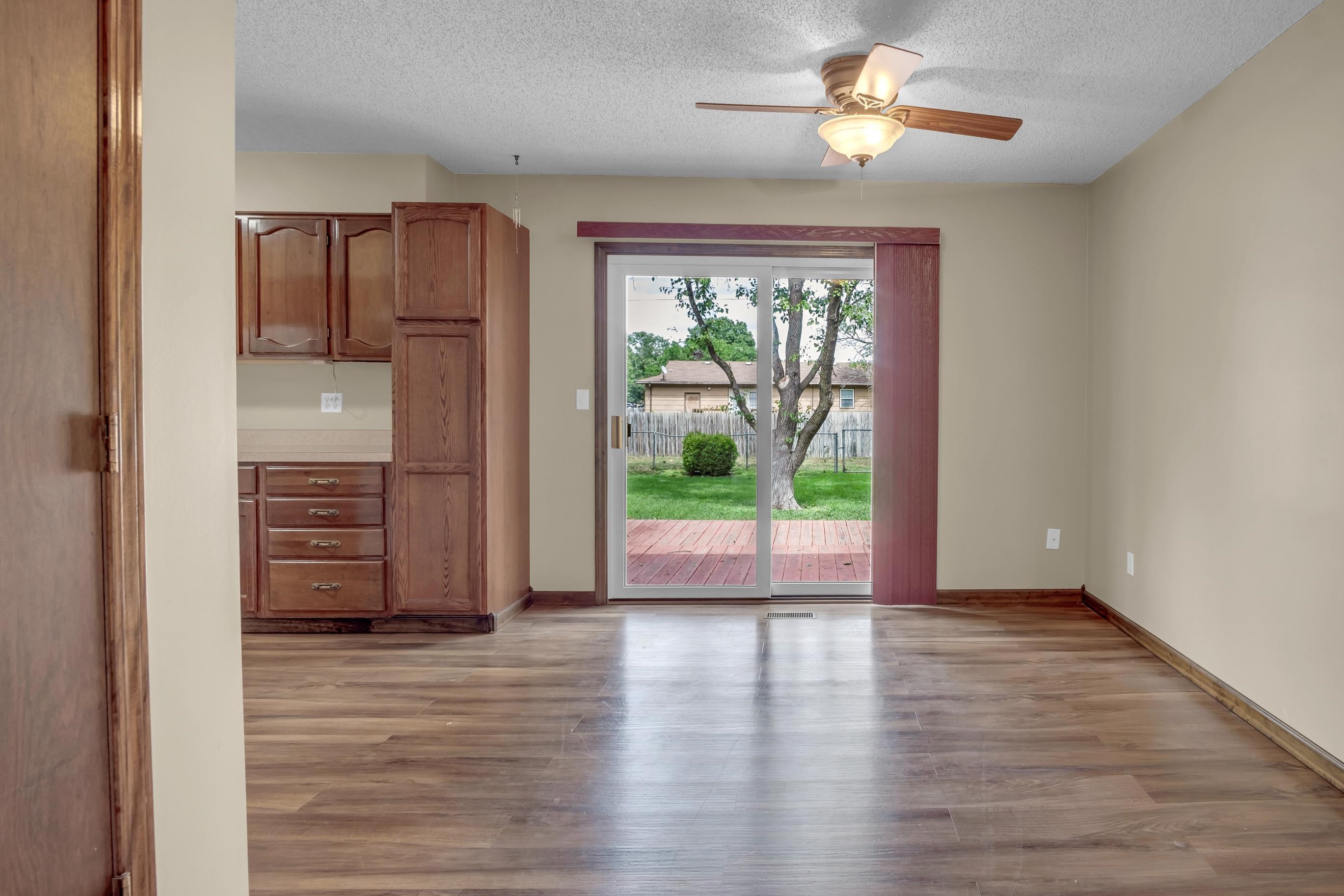 1604 Grandview Ct Property Photo 9