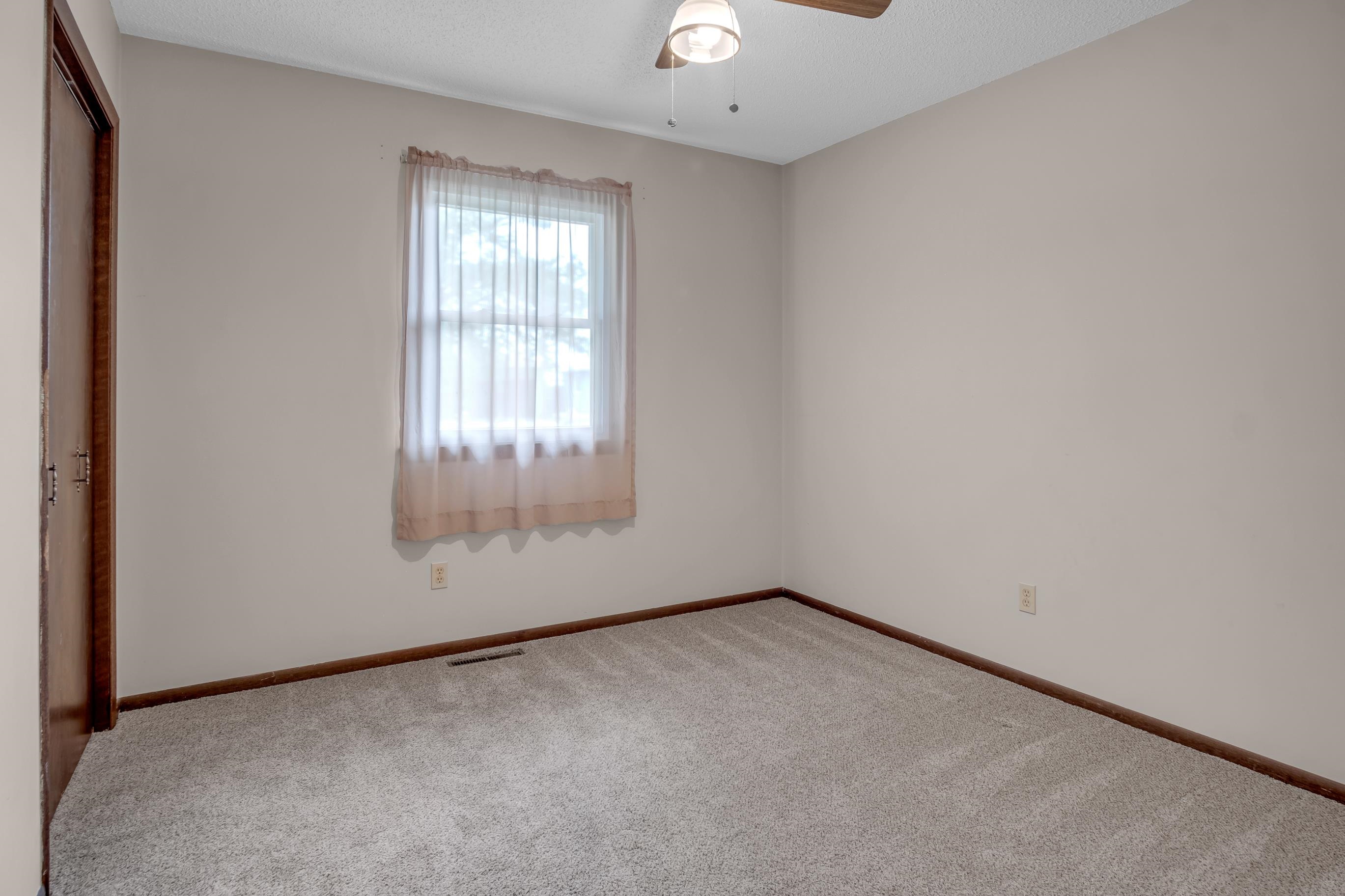 1604 Grandview Ct Property Photo 17