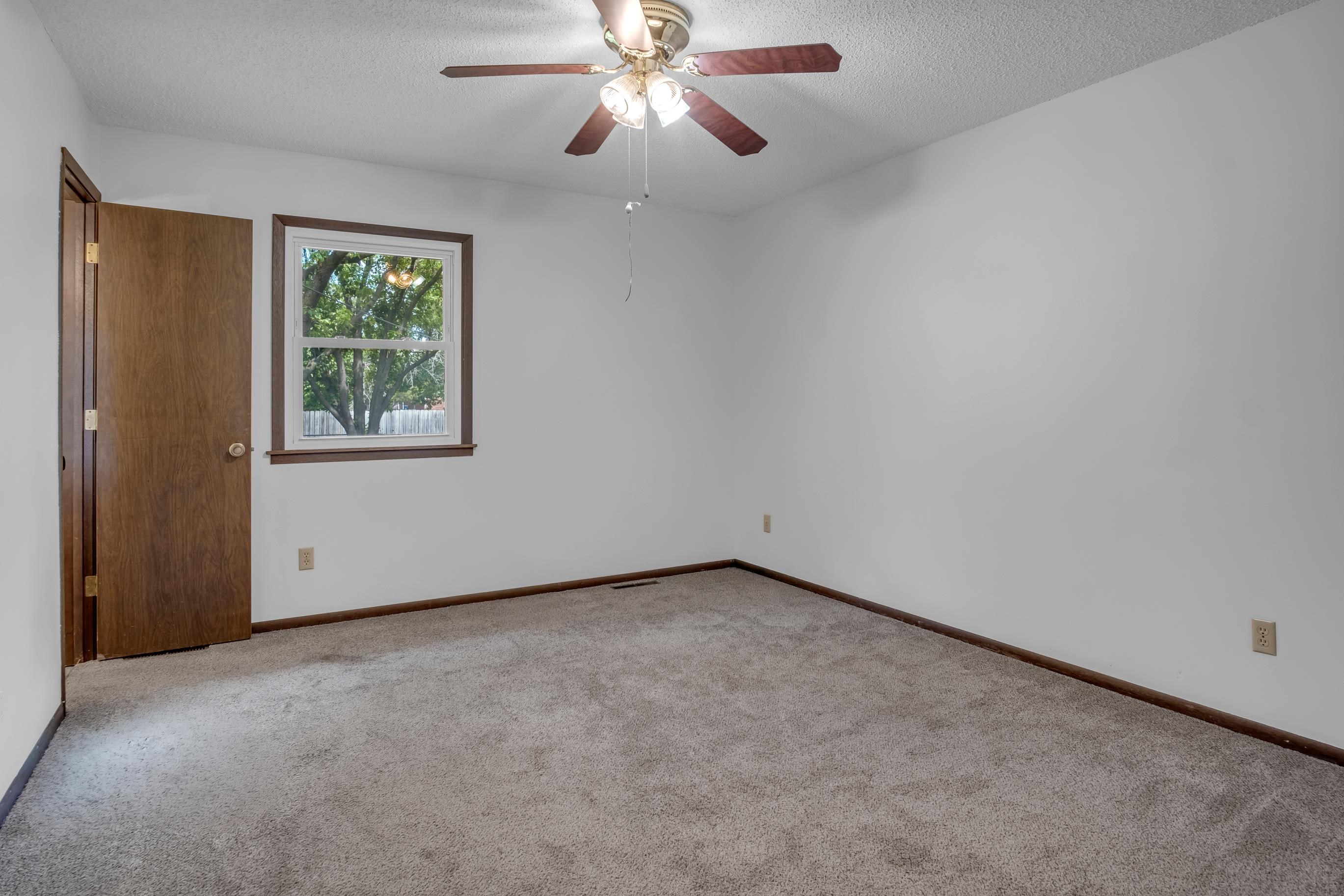 1604 Grandview Ct Property Photo 20