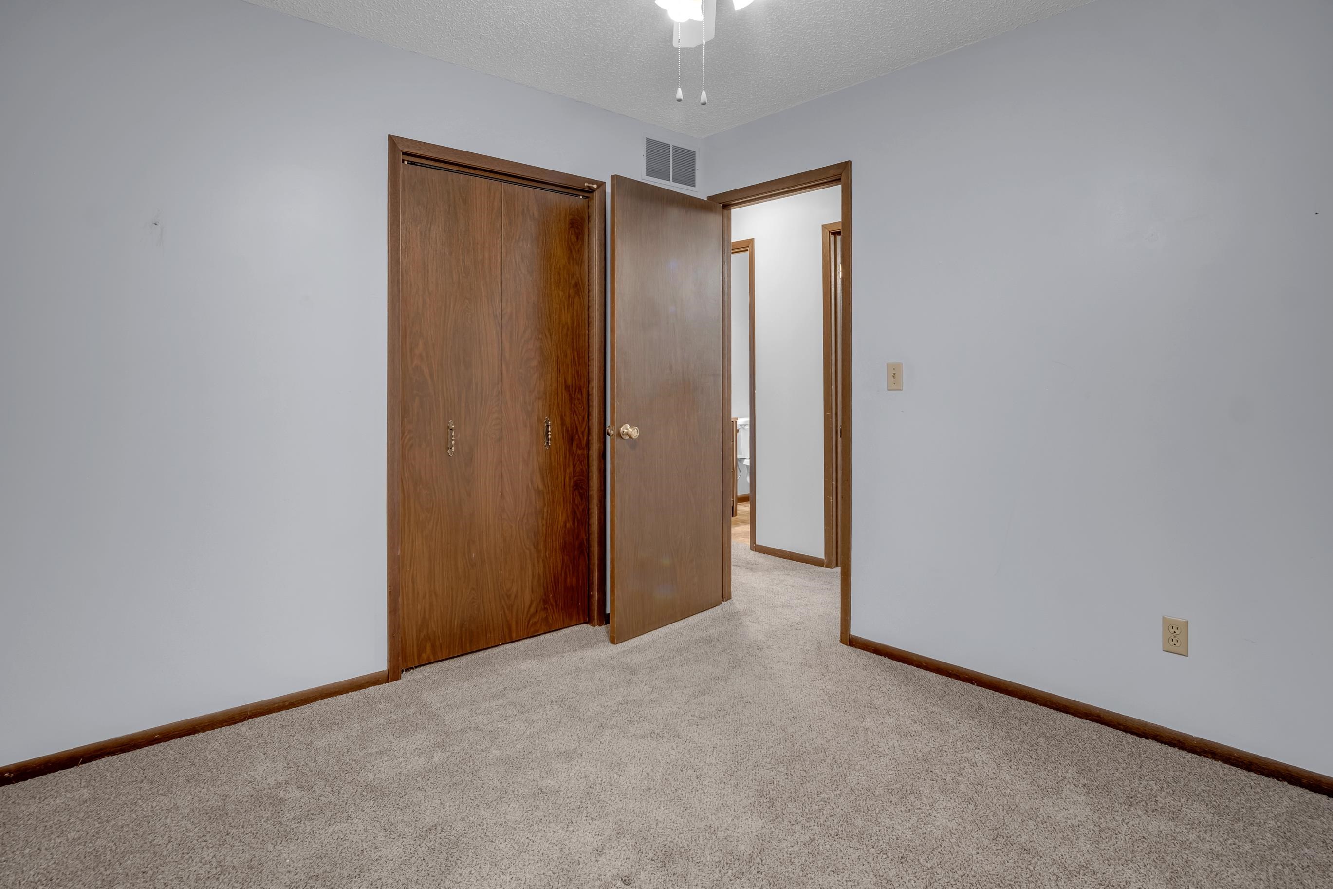 1604 Grandview Ct Property Photo 21