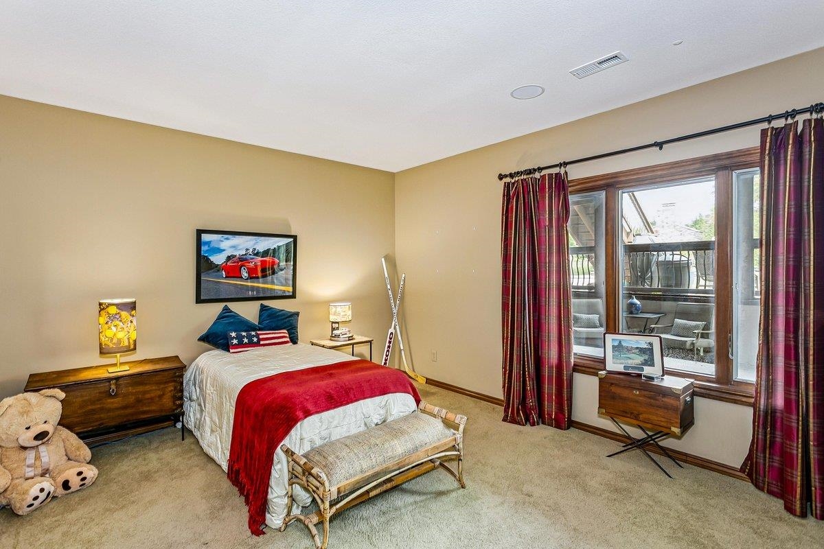 224 E Cedar Ridge Ct. Property Photo 27
