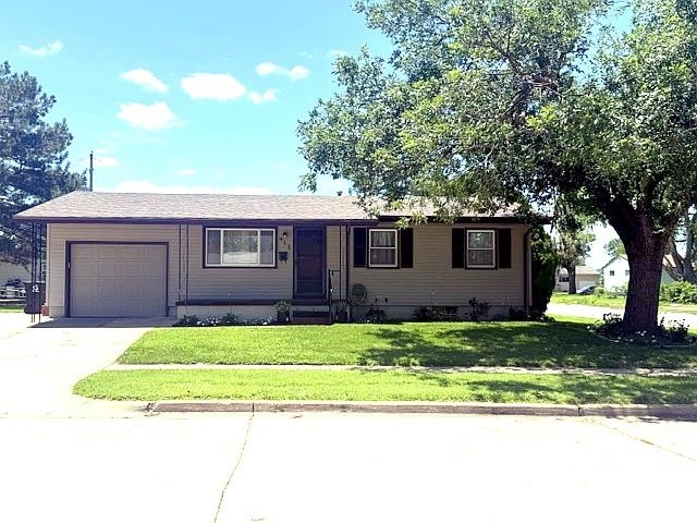 915 Lena Property Photo 1