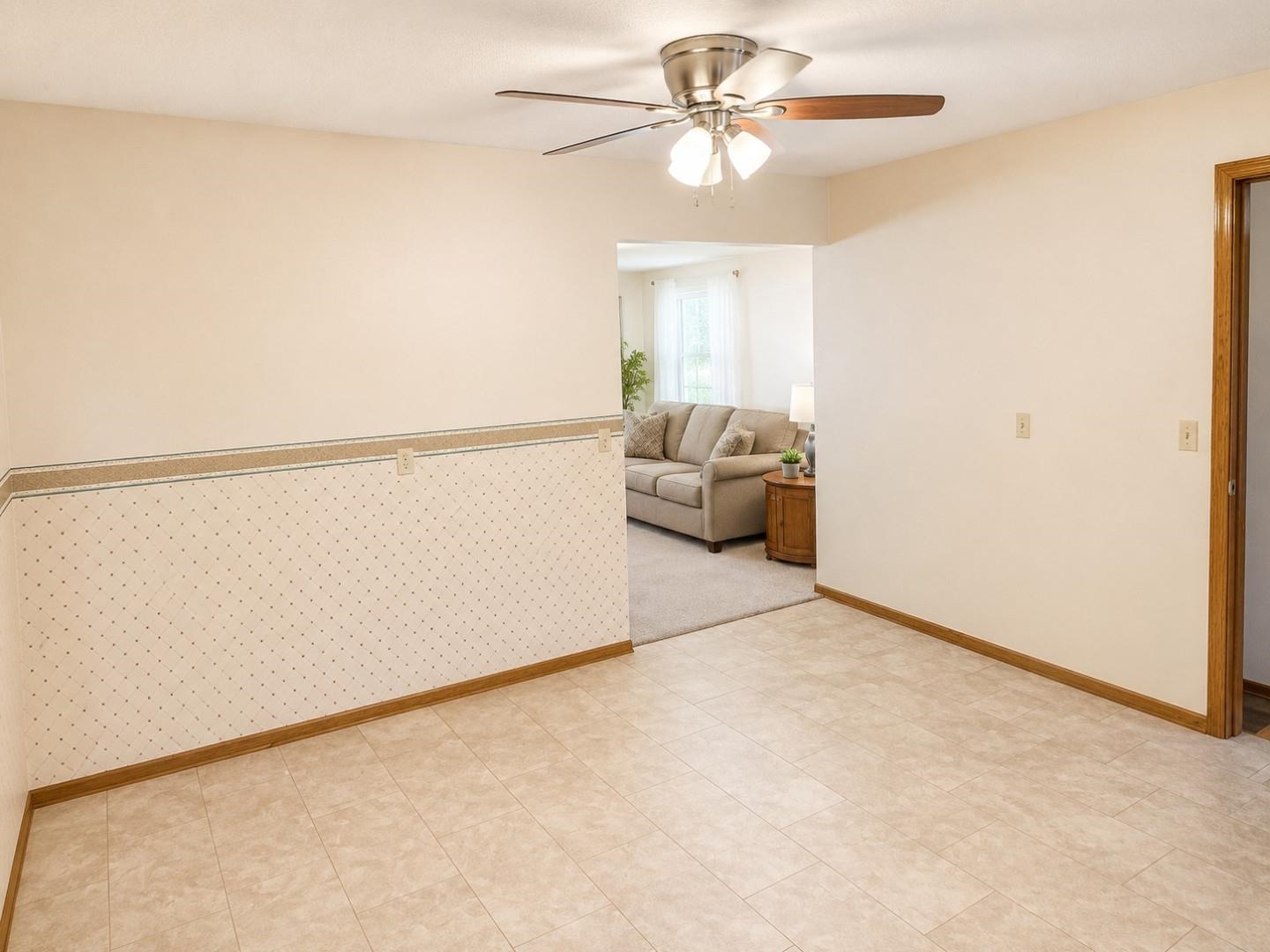 915 Lena Property Photo 5