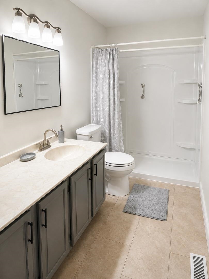 915 Lena Property Photo 8