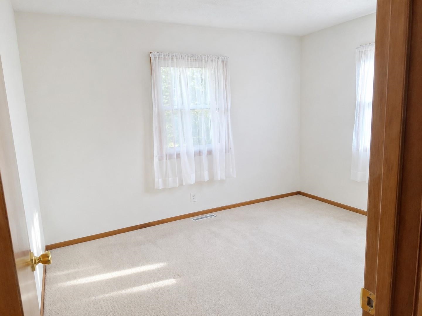 915 Lena Property Photo 10