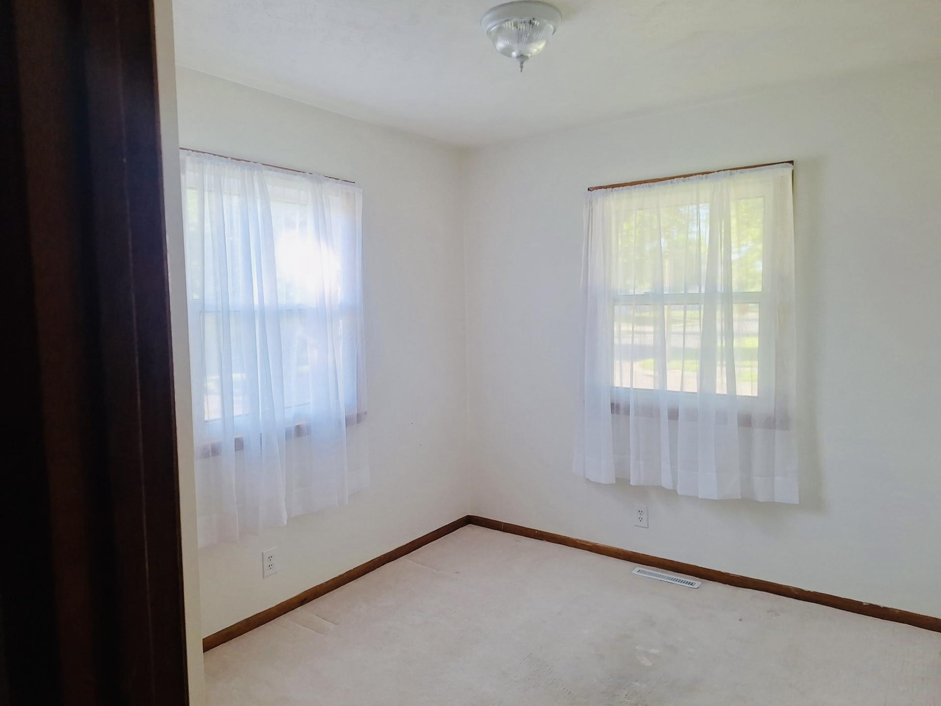 915 Lena Property Photo 11