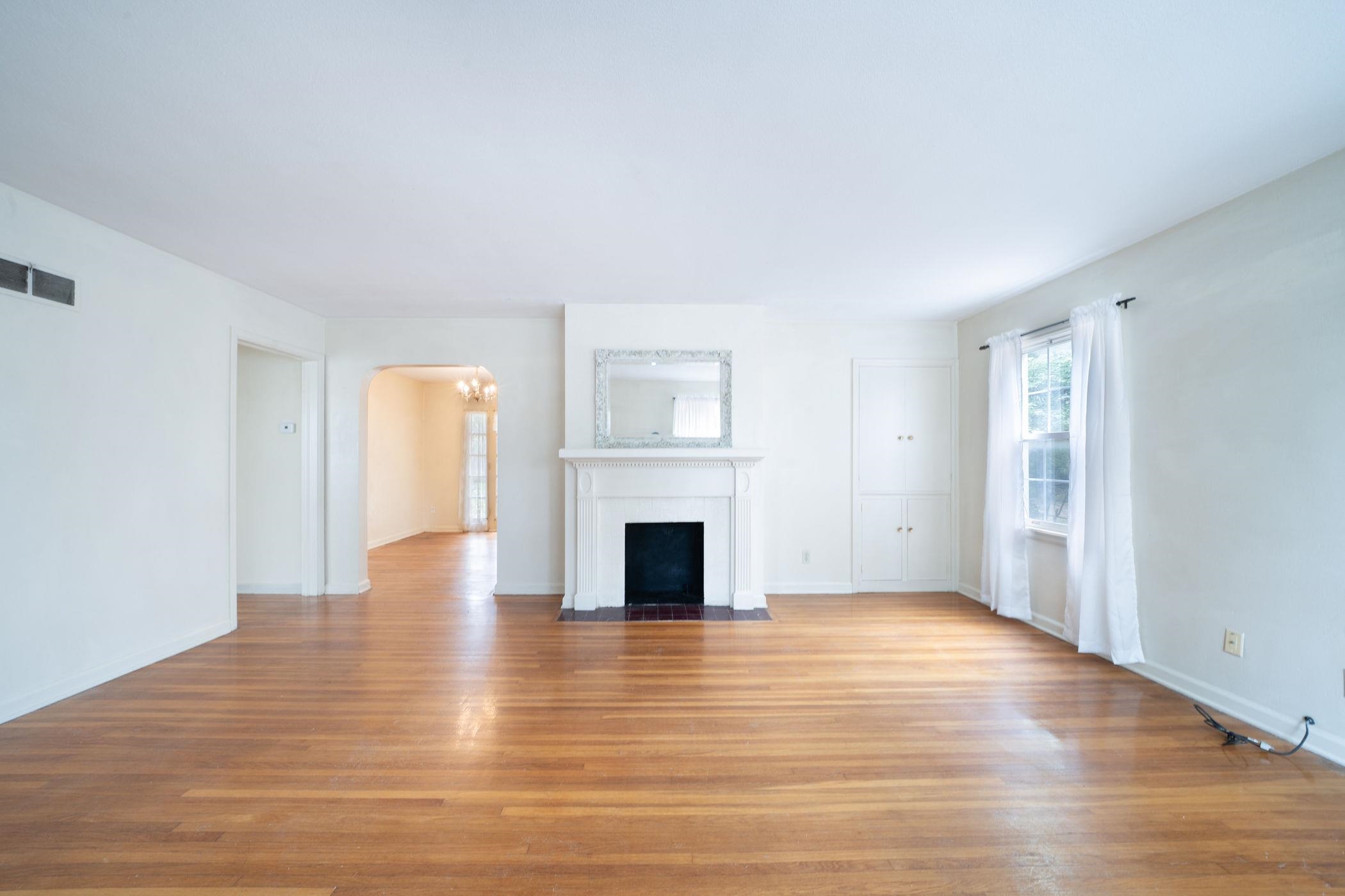 447 S Glendale Property Photo 4