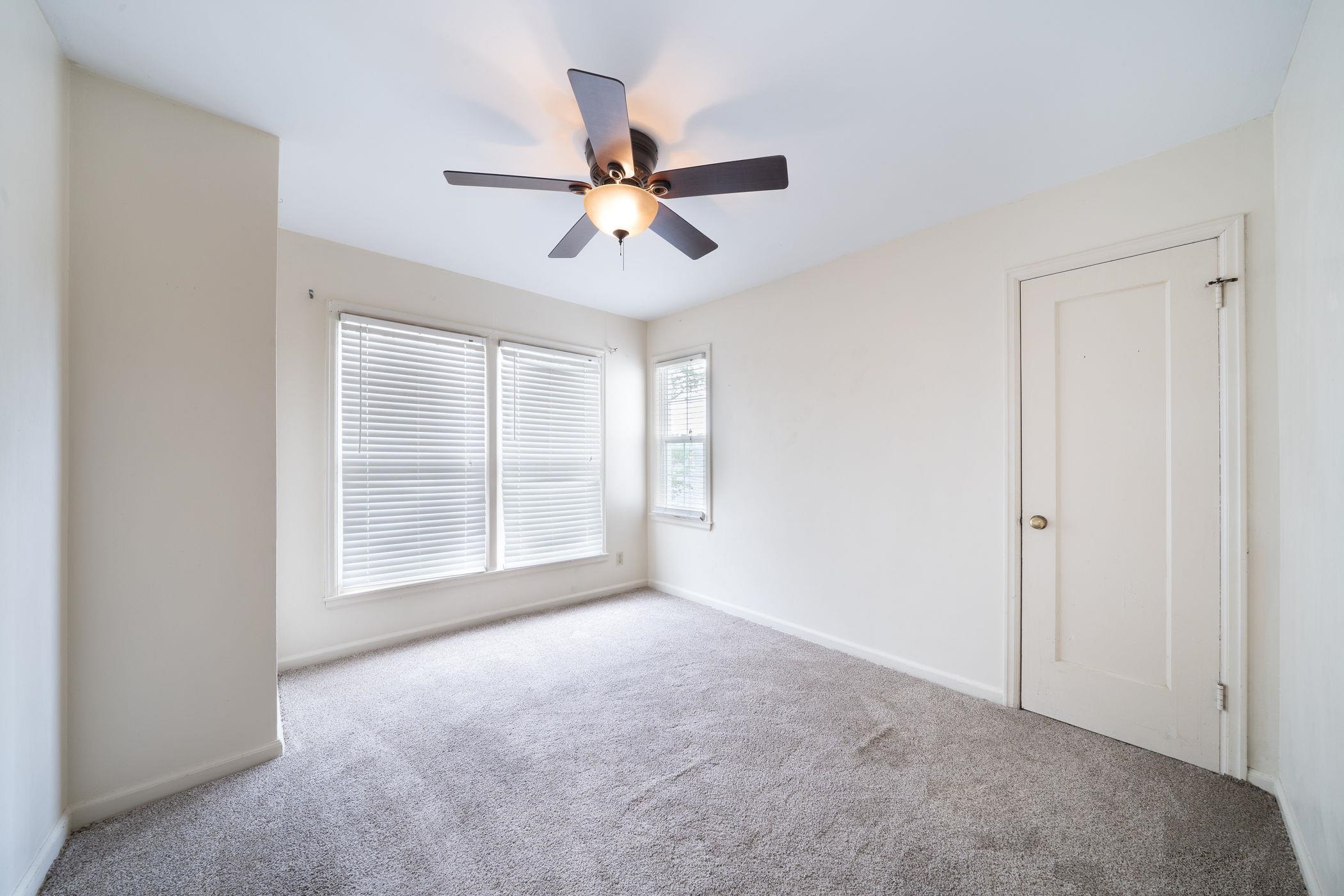 447 S Glendale Property Photo 10