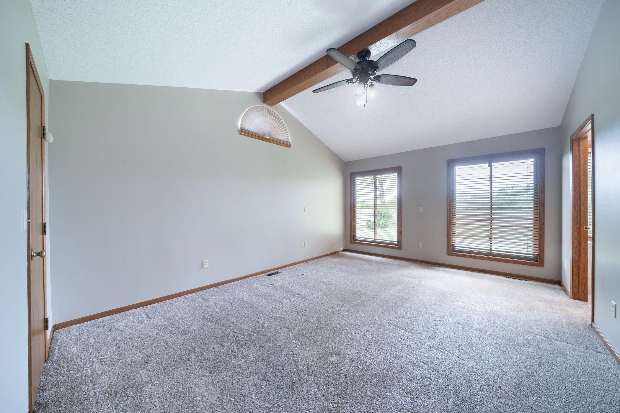 1607 N Woodridge Ct Property Photo 11