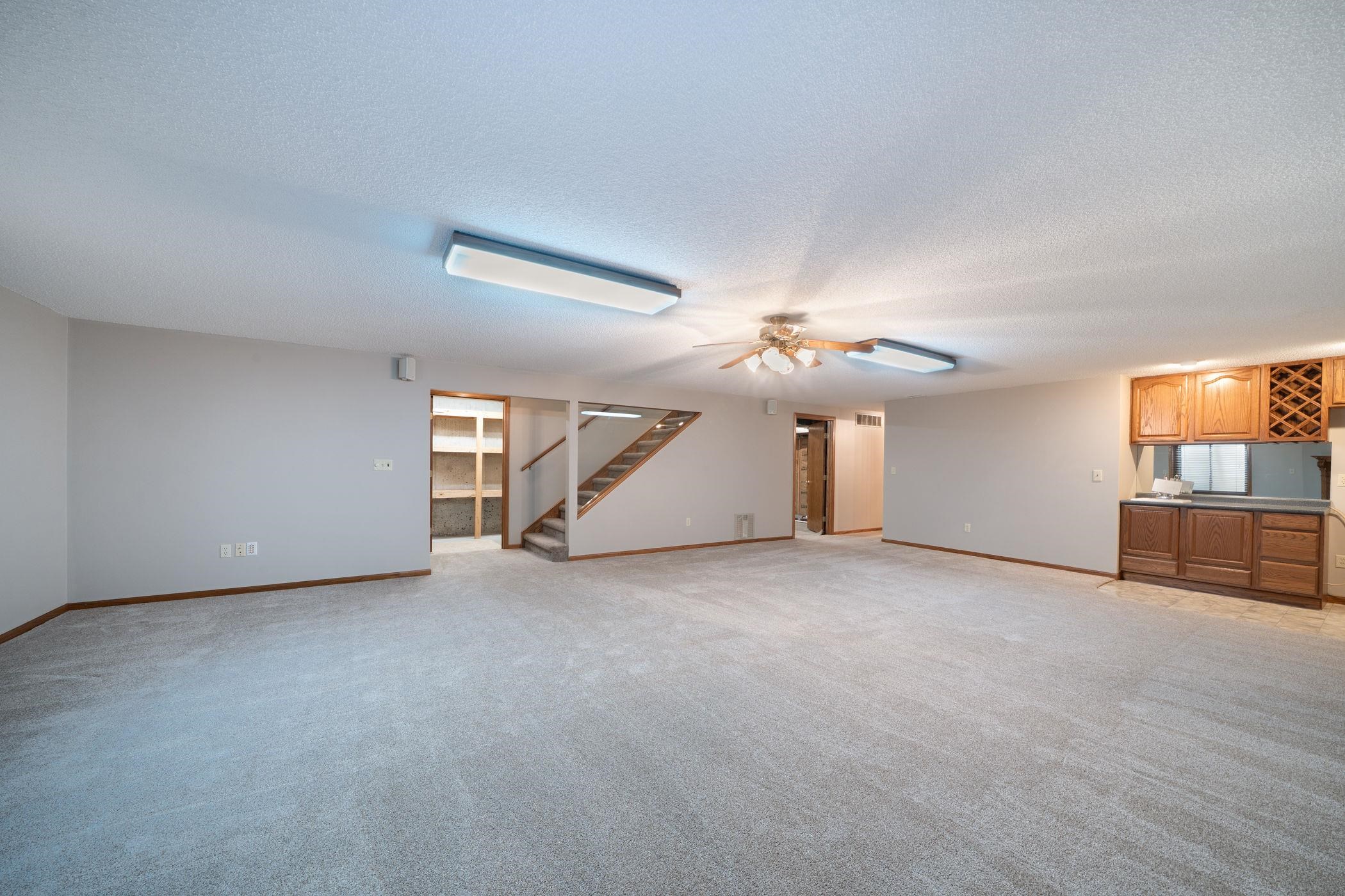 1607 N Woodridge Ct Property Photo 18
