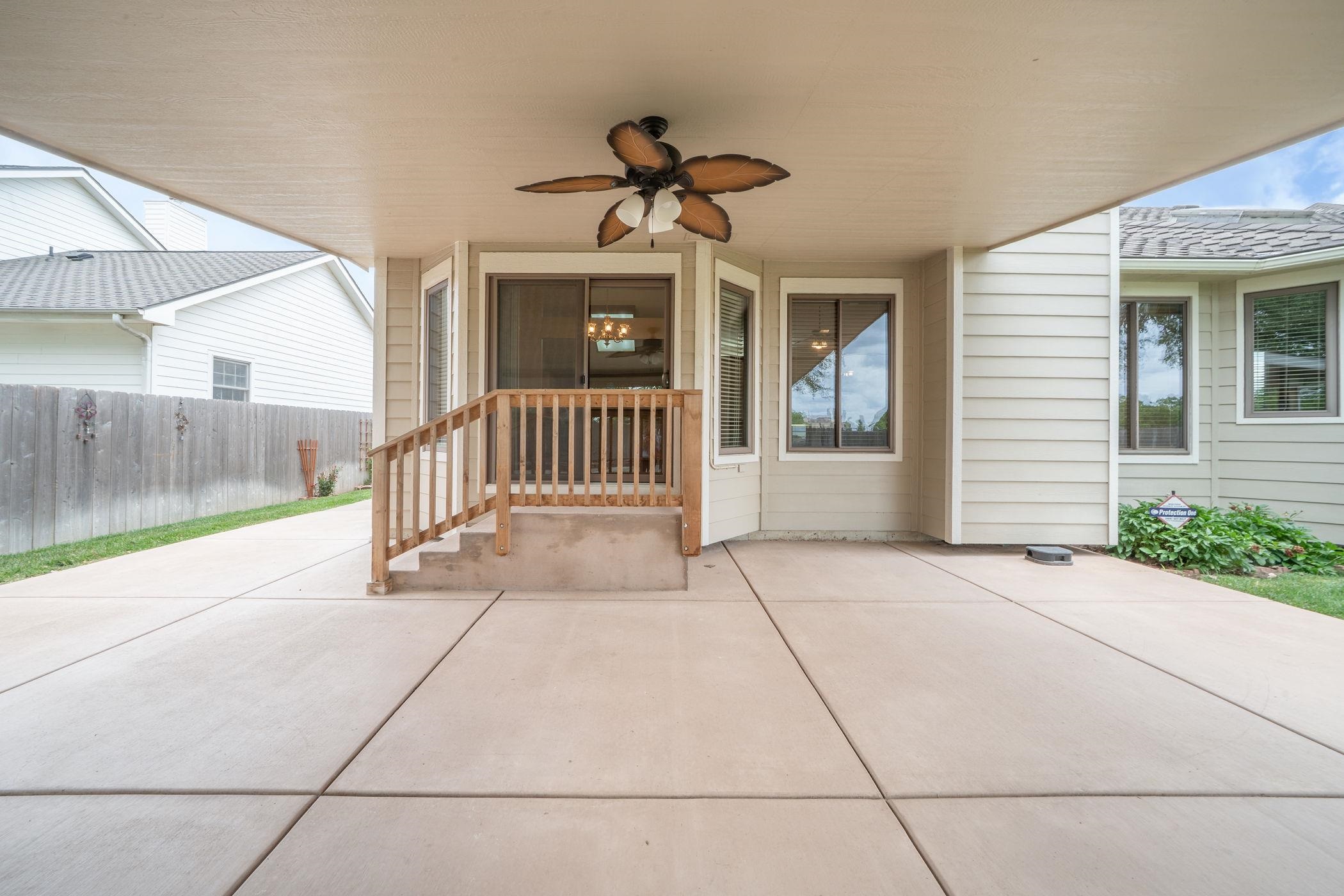 1607 N Woodridge Ct Property Photo 28