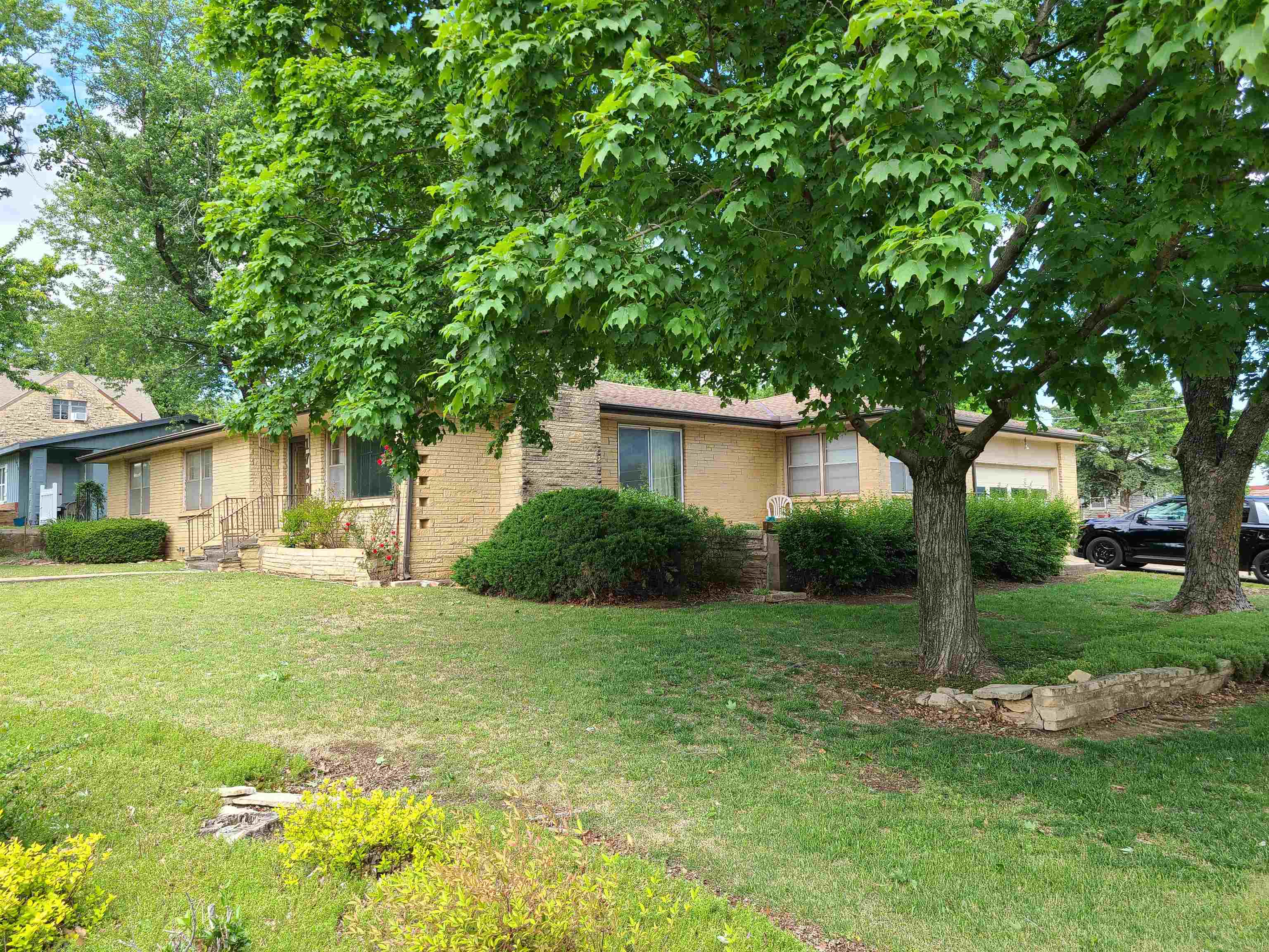 1720 Simpson Property Photo 31