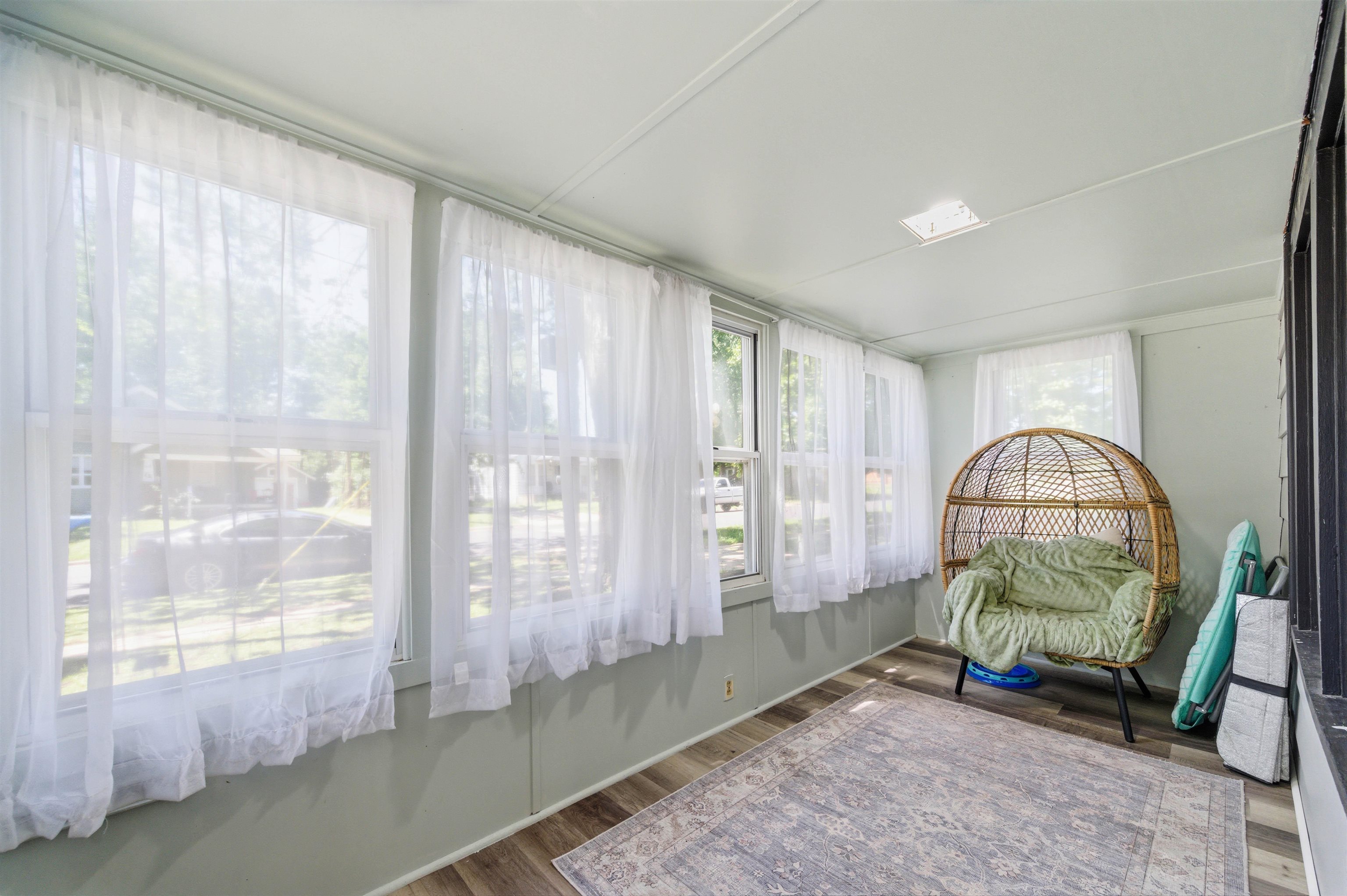 622 W Carr Ave Property Photo 4