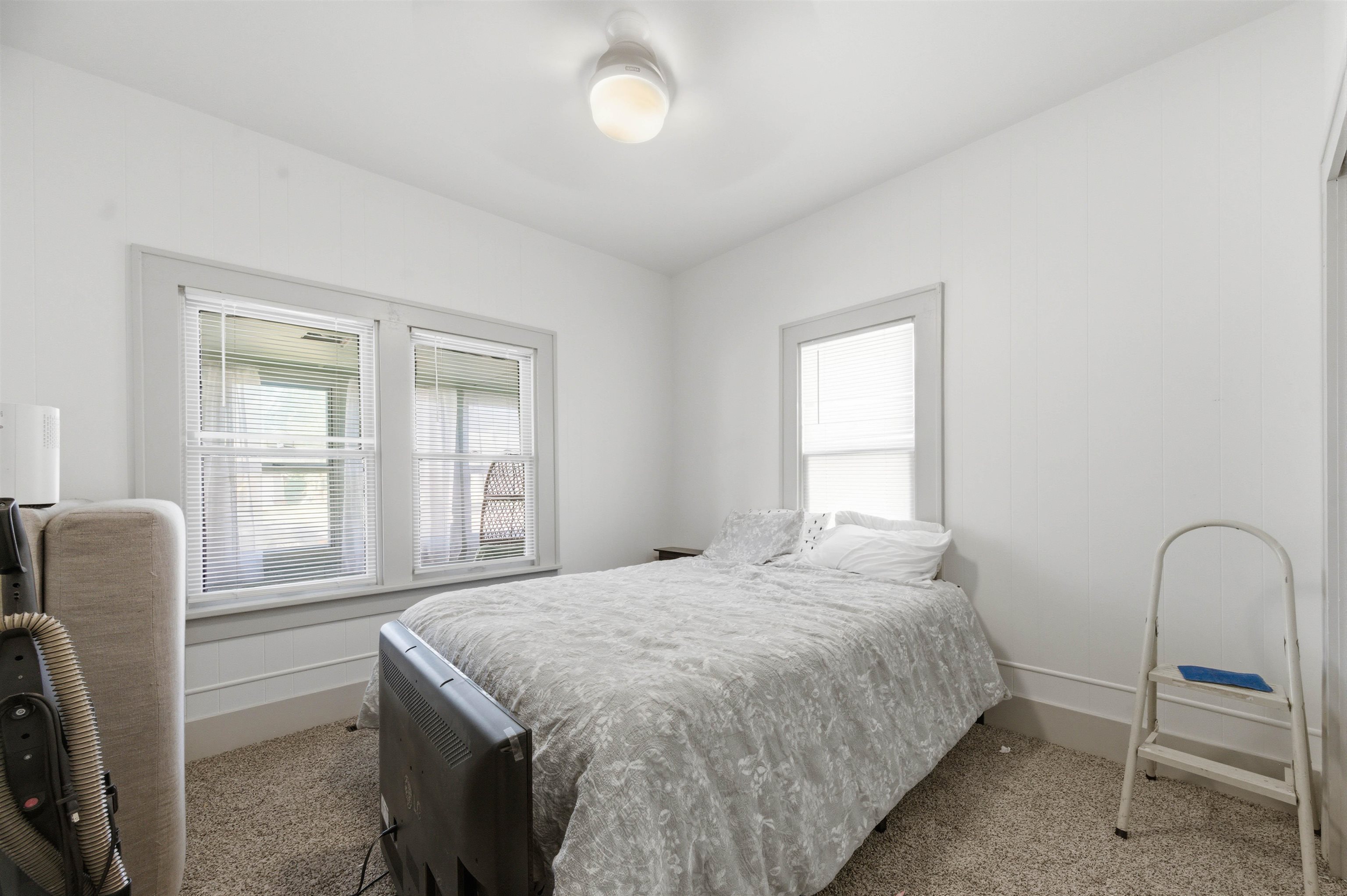 622 W Carr Ave Property Photo 18