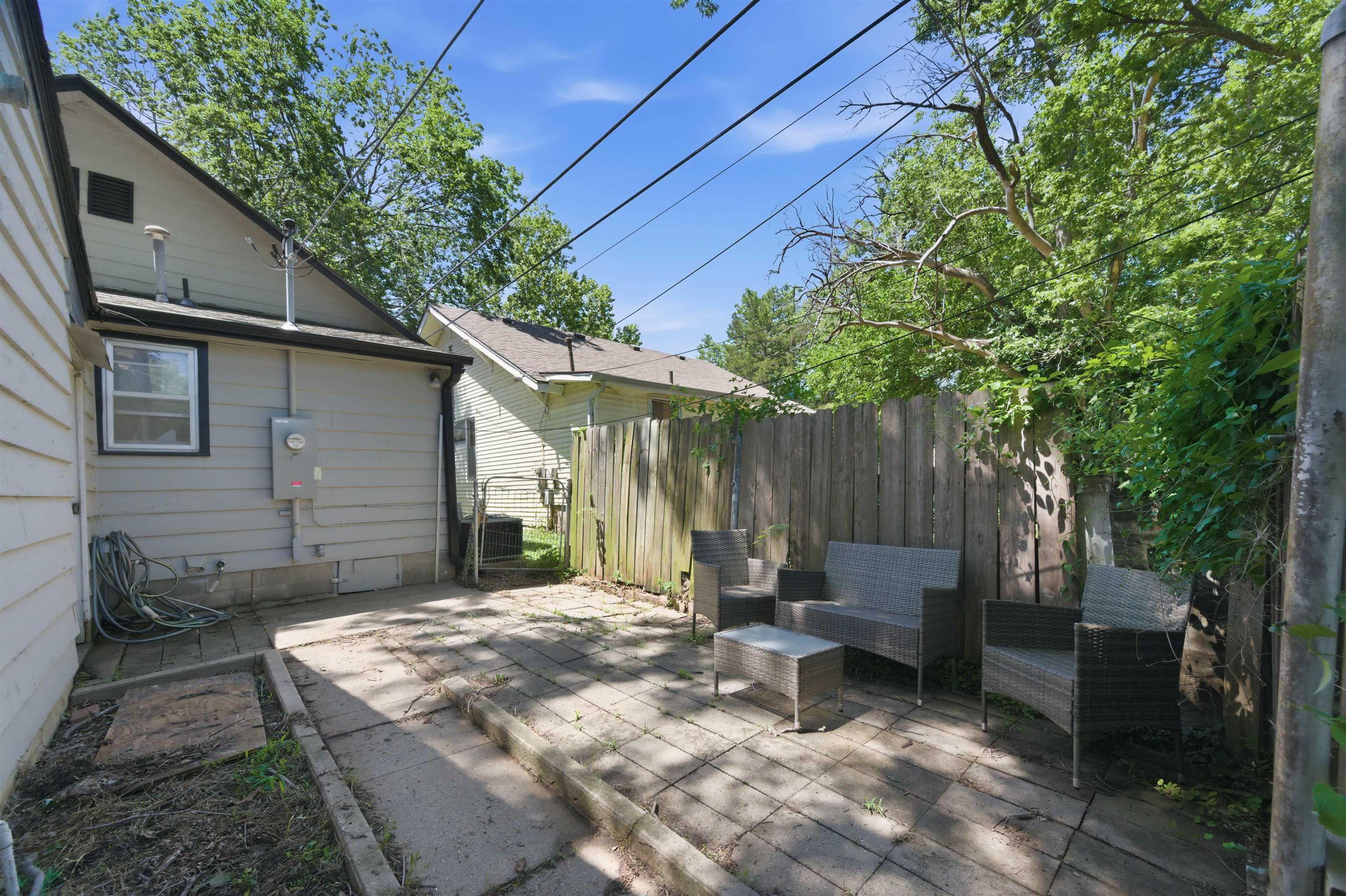 622 W Carr Ave Property Photo 20