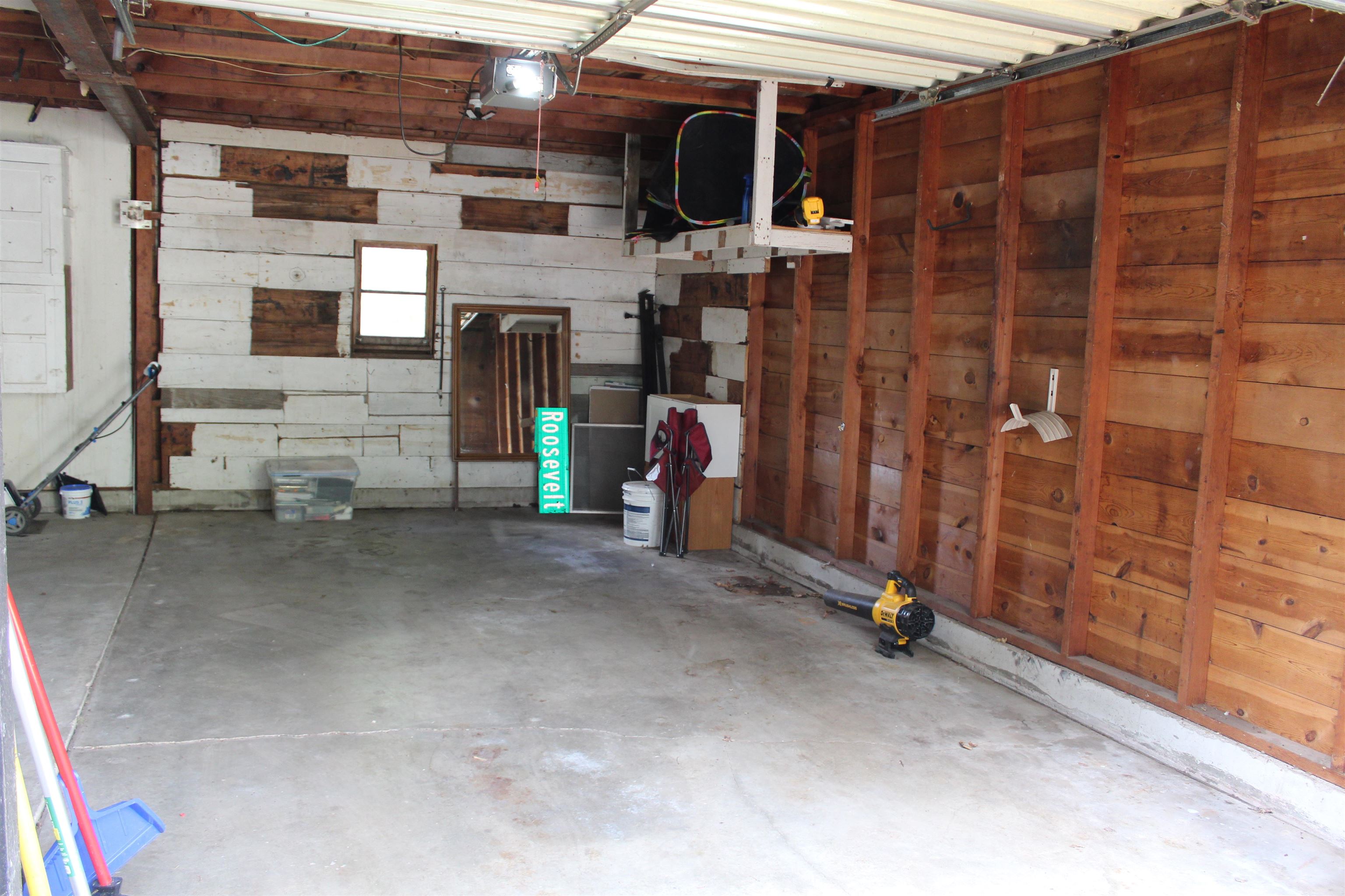 622 W Carr Ave Property Photo 23
