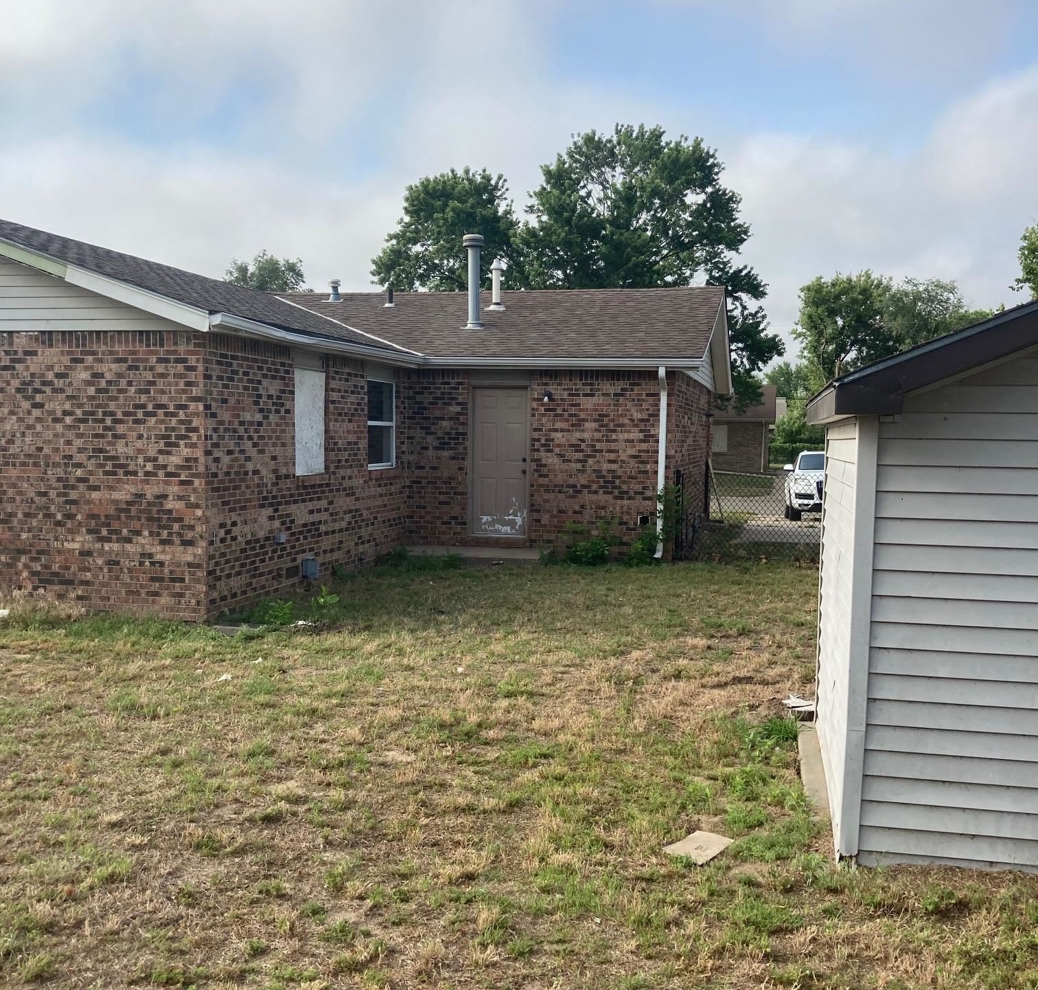 1608 E Delmar Property Photo 4