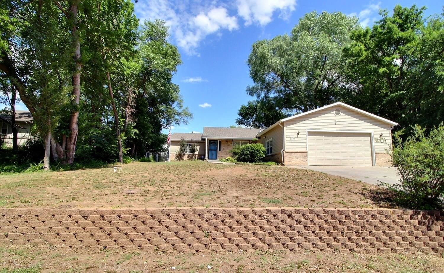 1218 N Wild Turkey Dr Property Photo 2