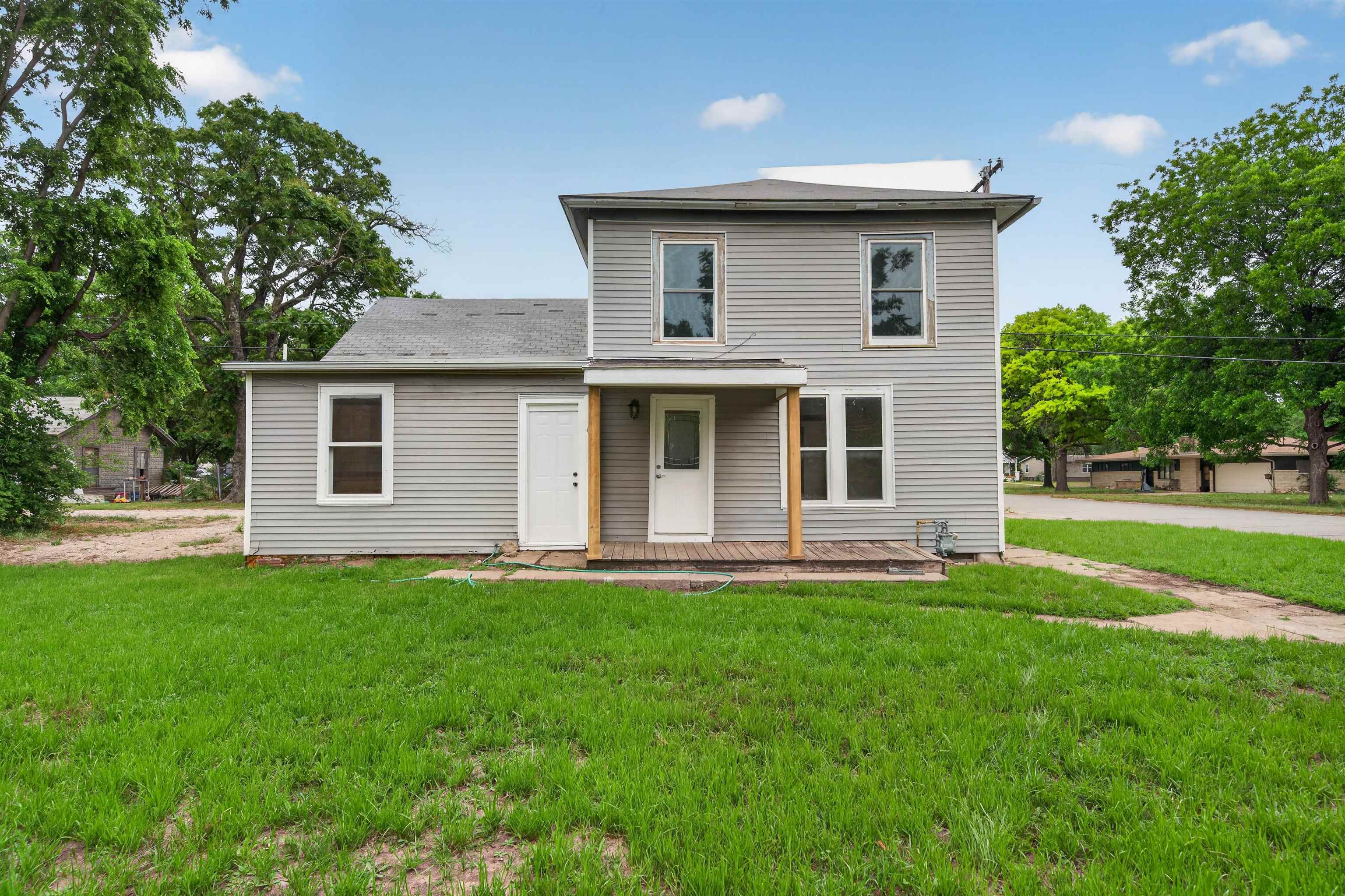 109 N Illinois Property Photo 1