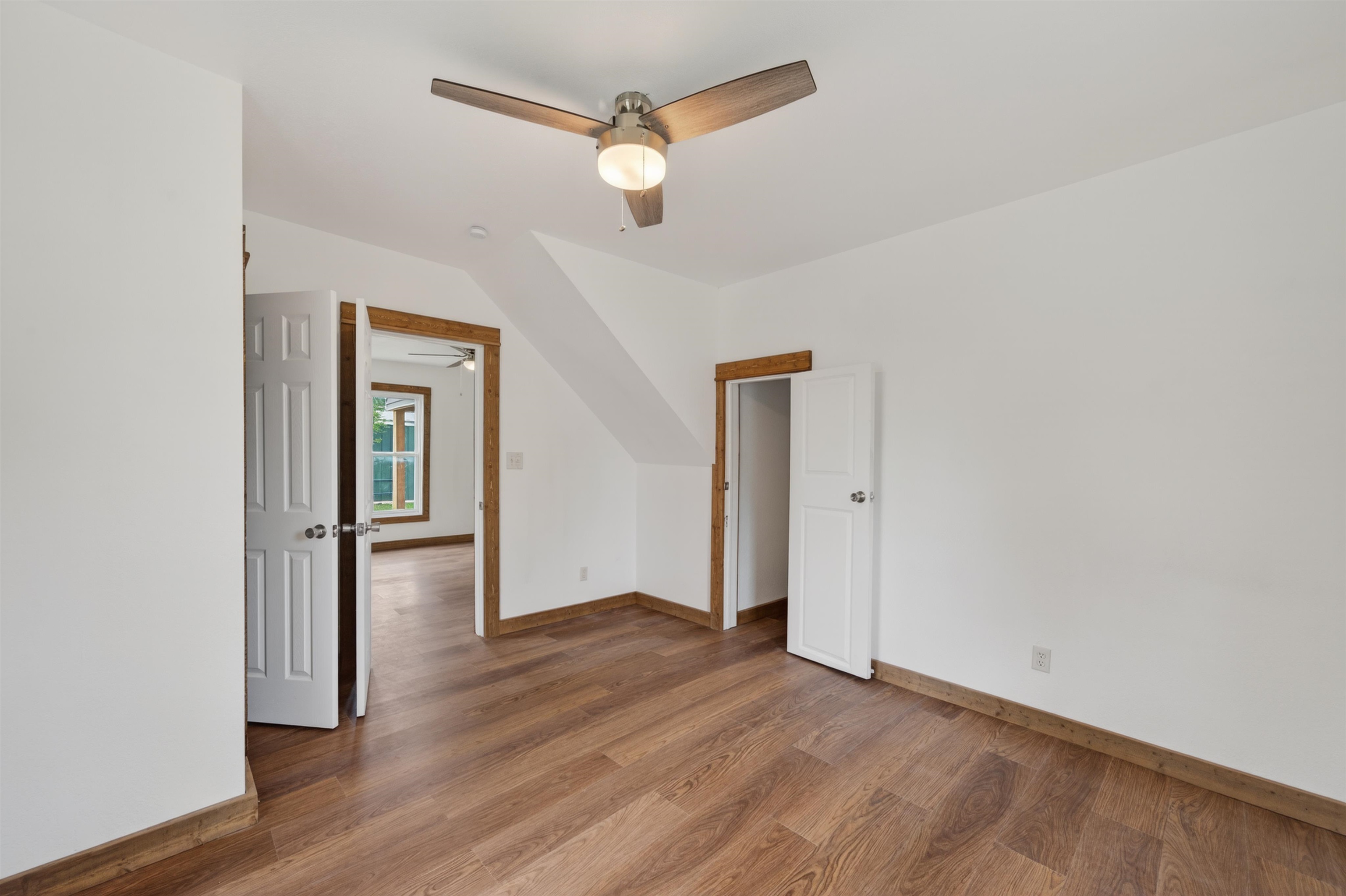 109 N Illinois Property Photo 8