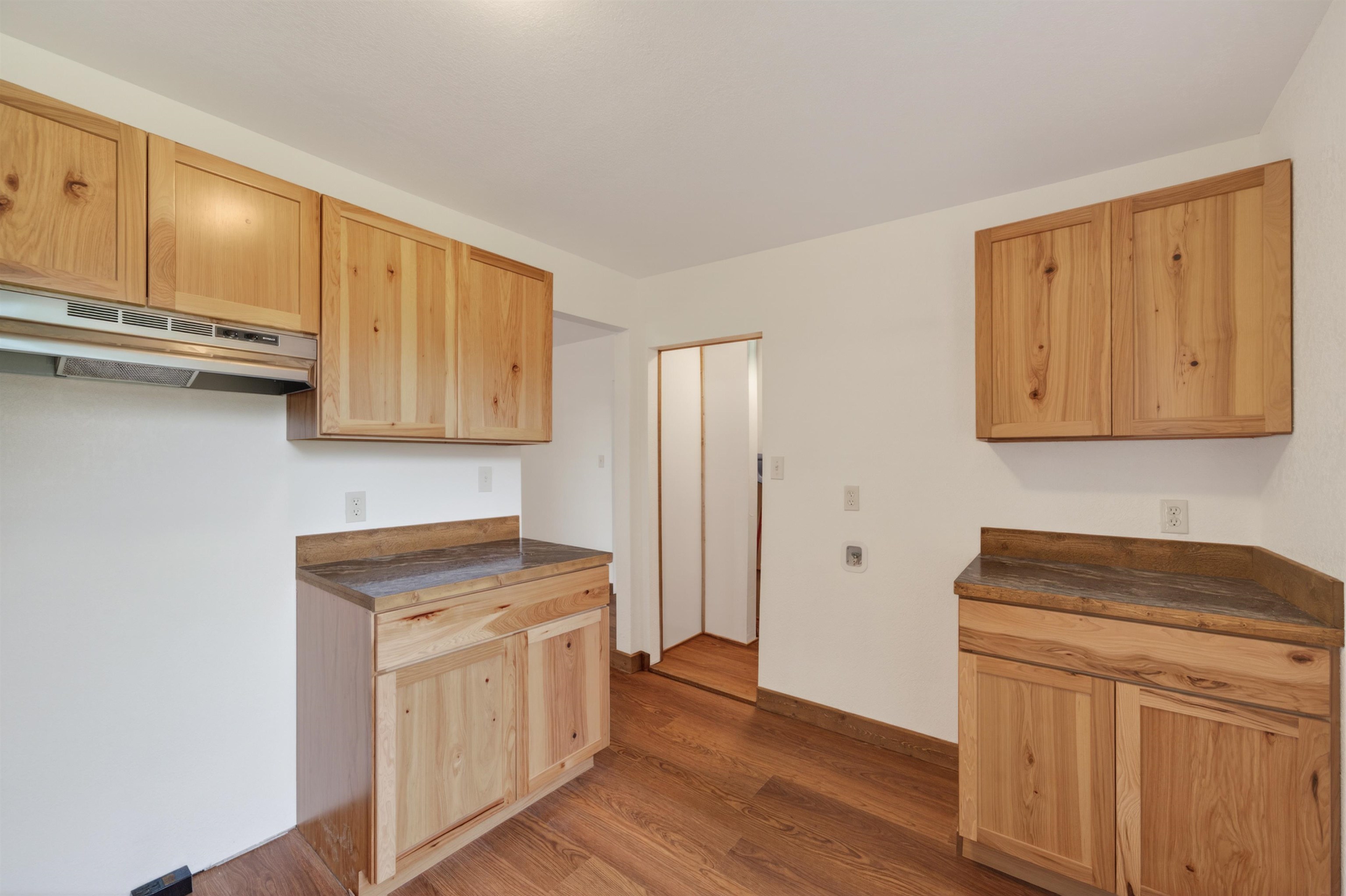 109 N Illinois Property Photo 17