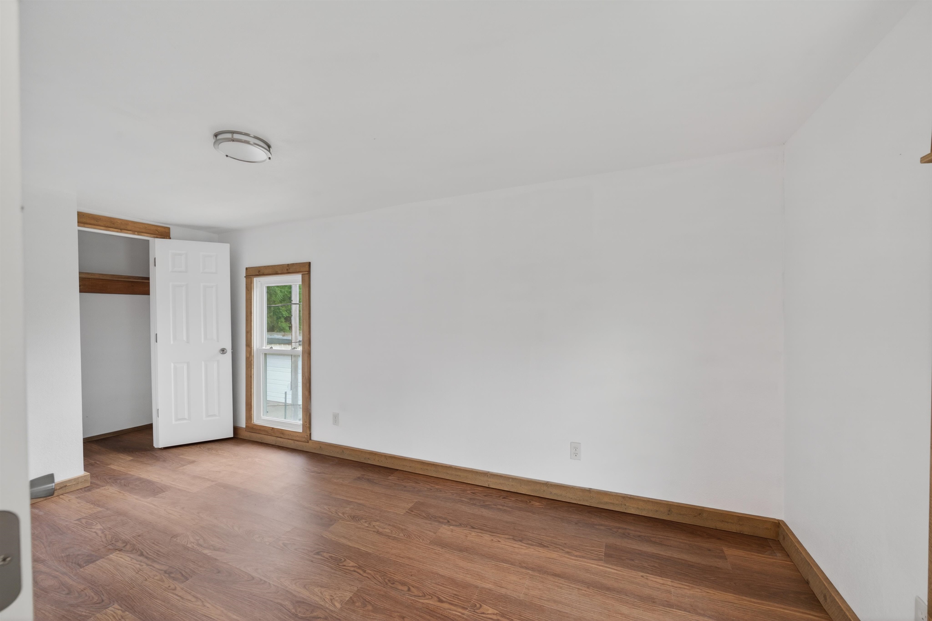 109 N Illinois Property Photo 18