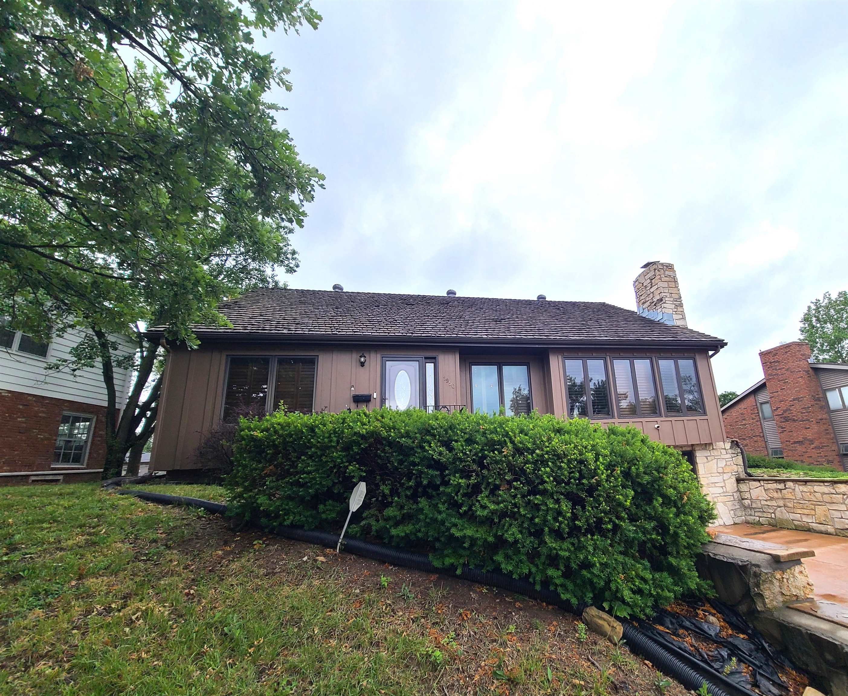 1950 Ridglea Dr. Property Photo 1
