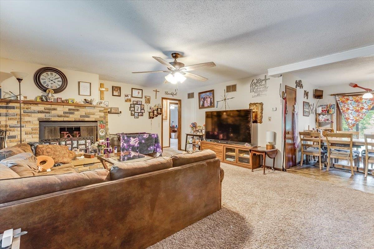 1603 Mound St. Property Photo 4