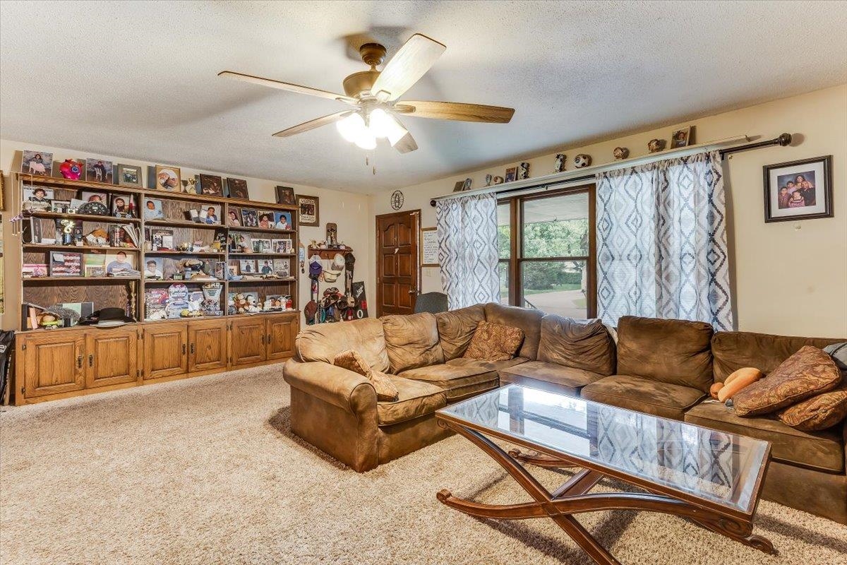 1603 Mound St. Property Photo 6