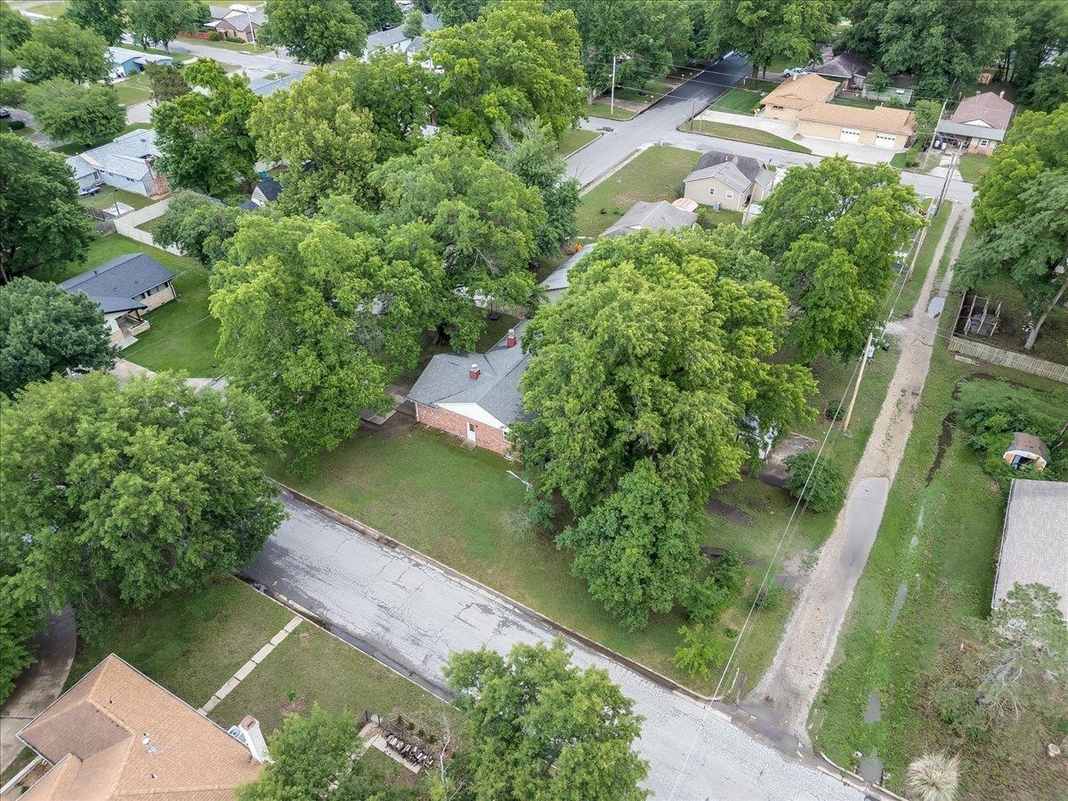 1603 Mound St. Property Photo 31