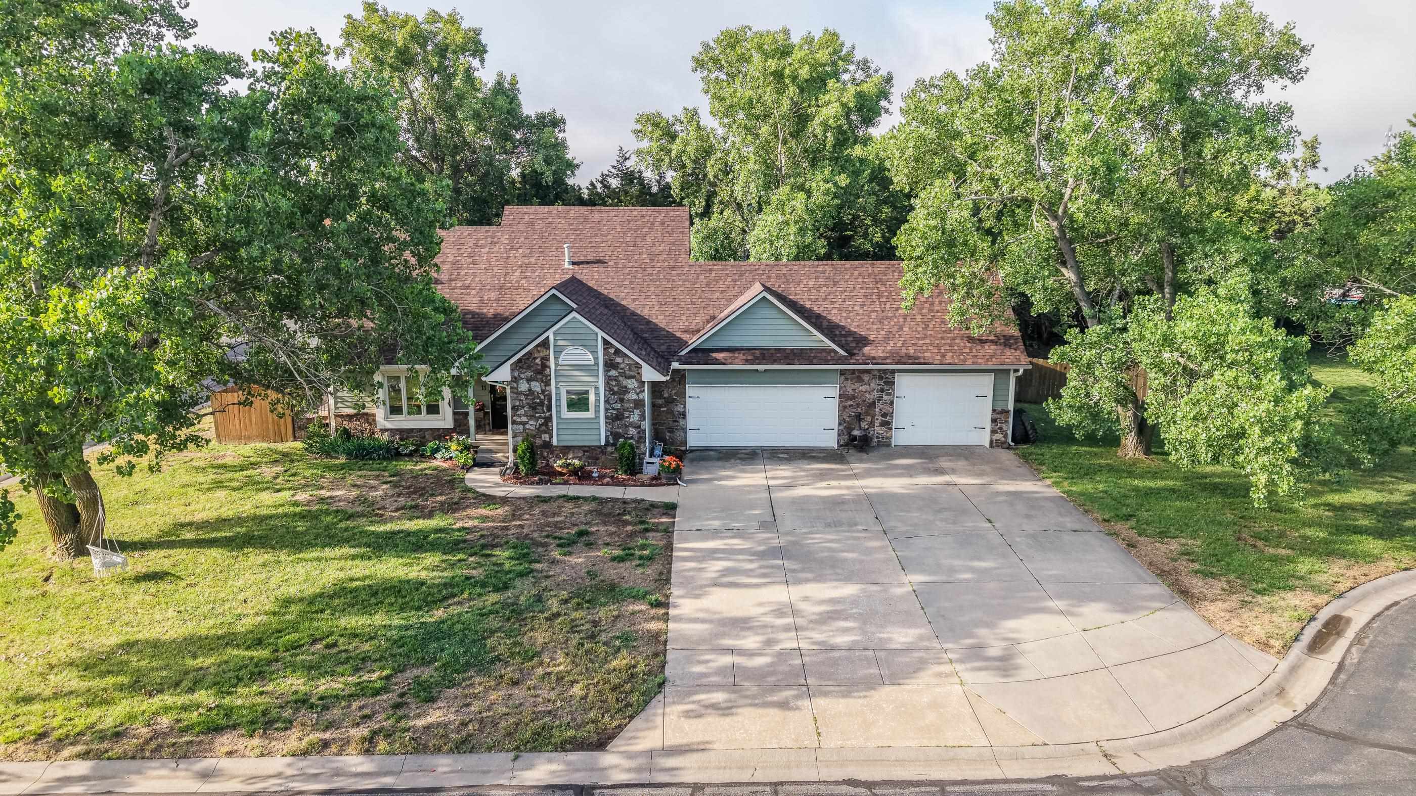 11 N Hopper Ct Property Photo 1