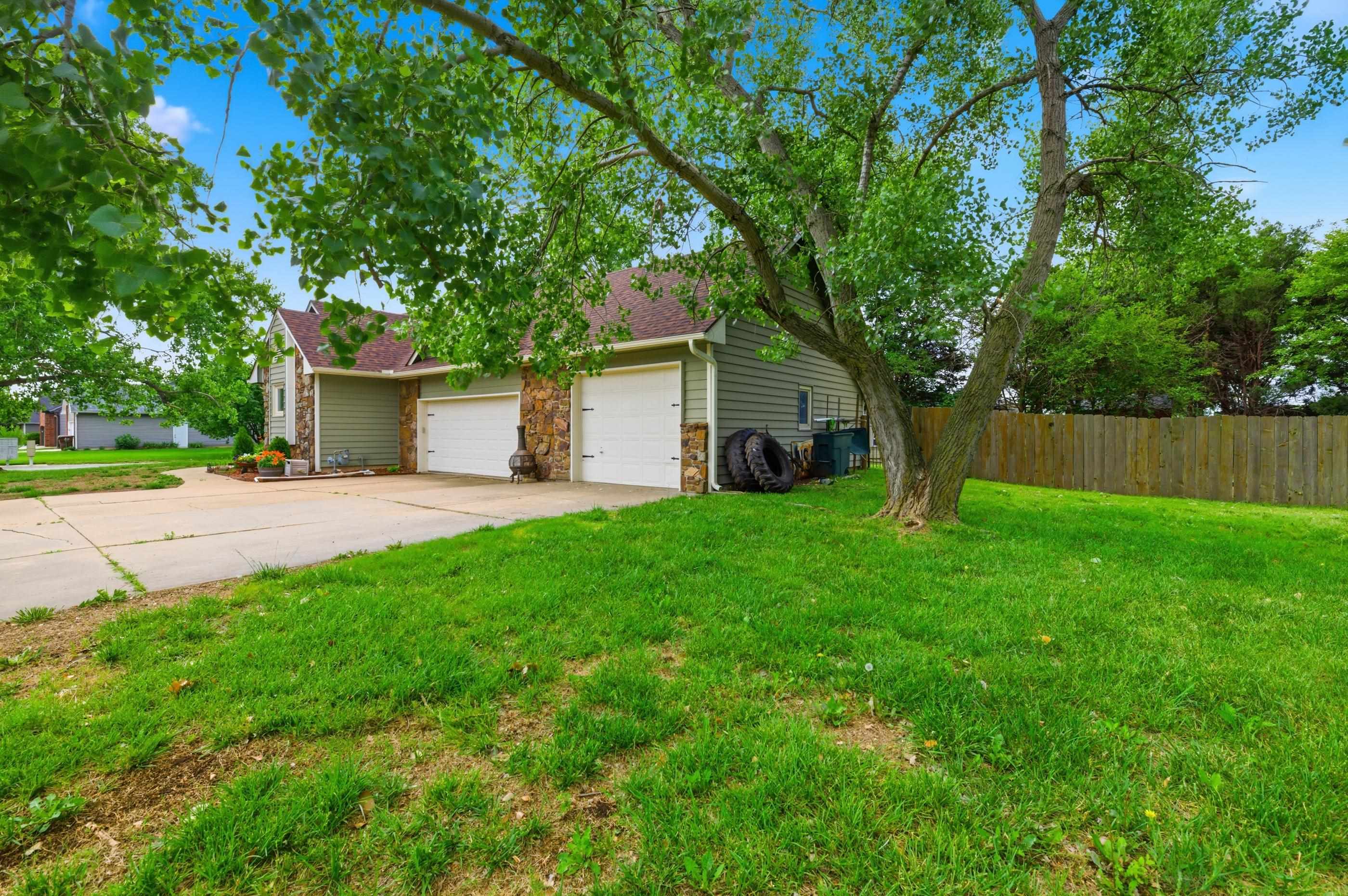 11 N Hopper Ct Property Photo 2