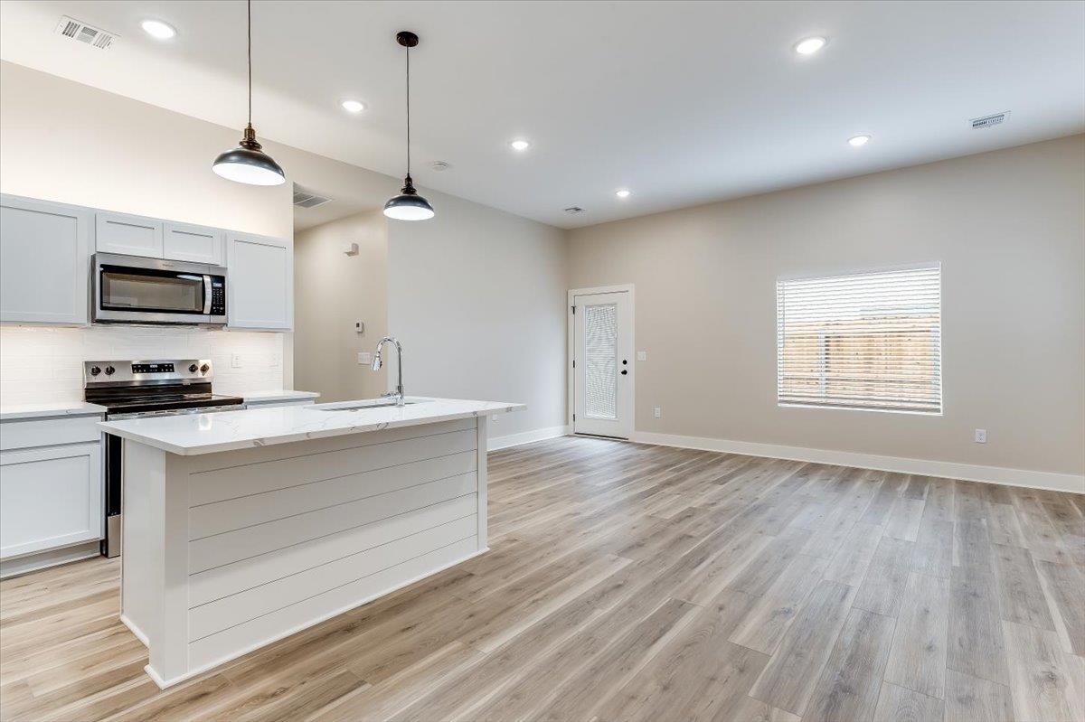 17018 W Lawson St Property Photo 8