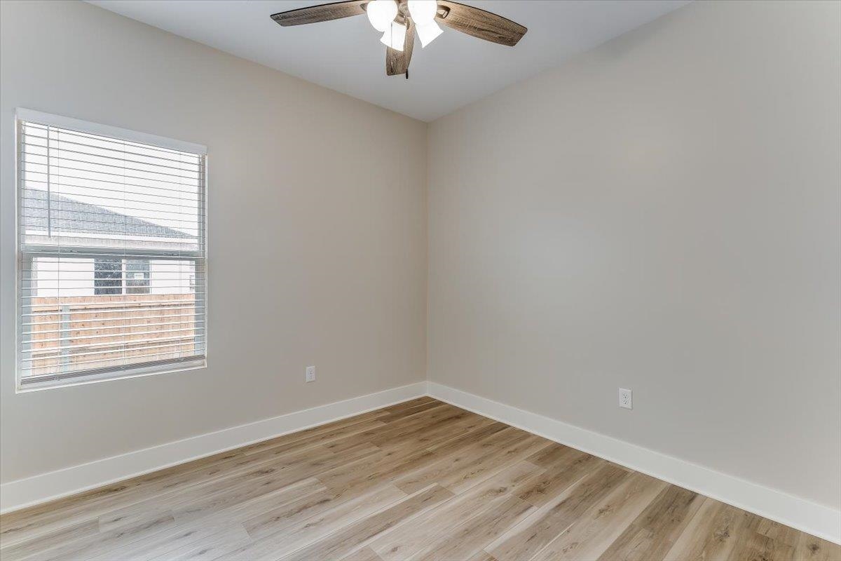 17018 W Lawson St Property Photo 15